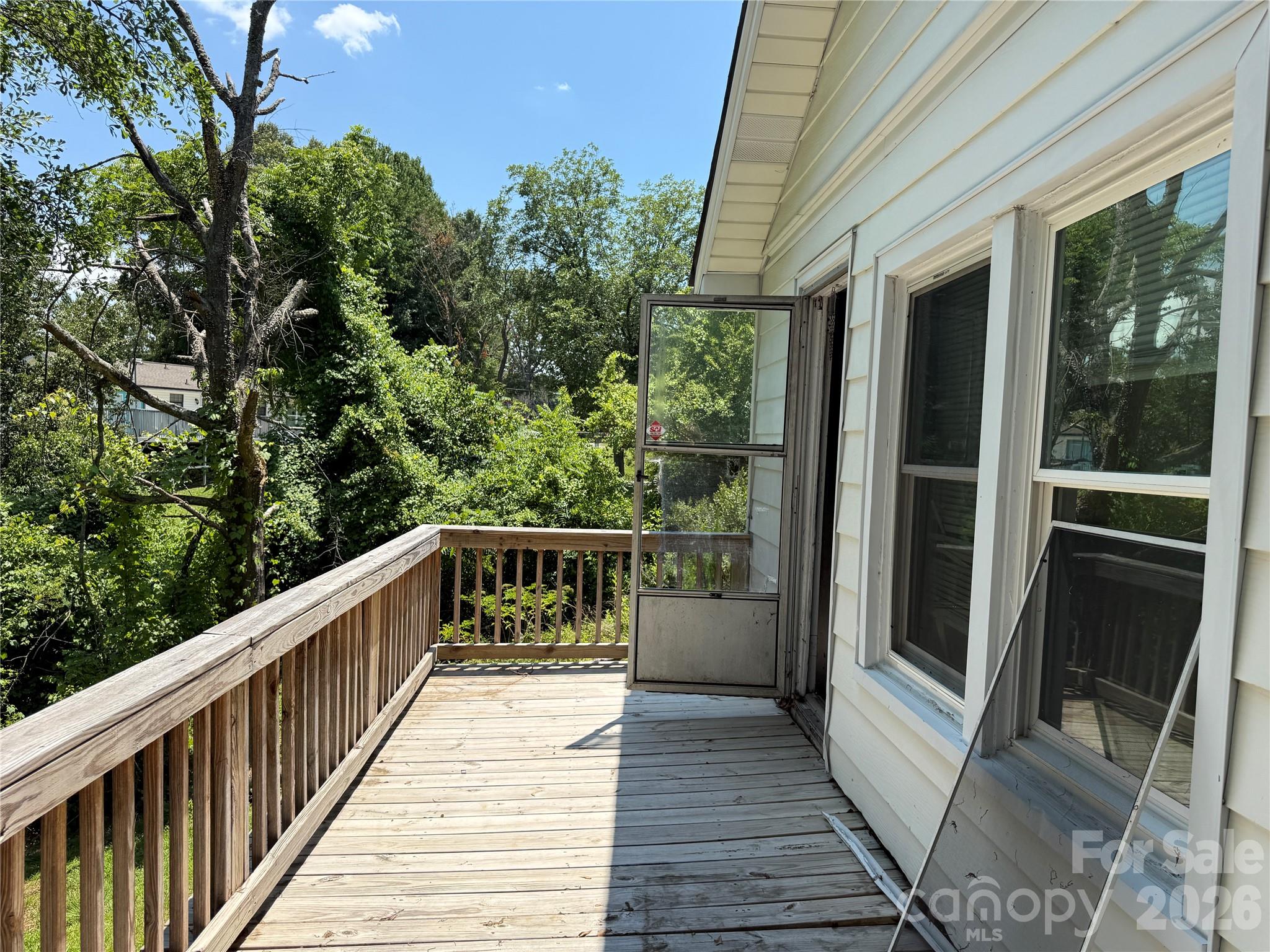 514 S Avon Street Property Photo 12