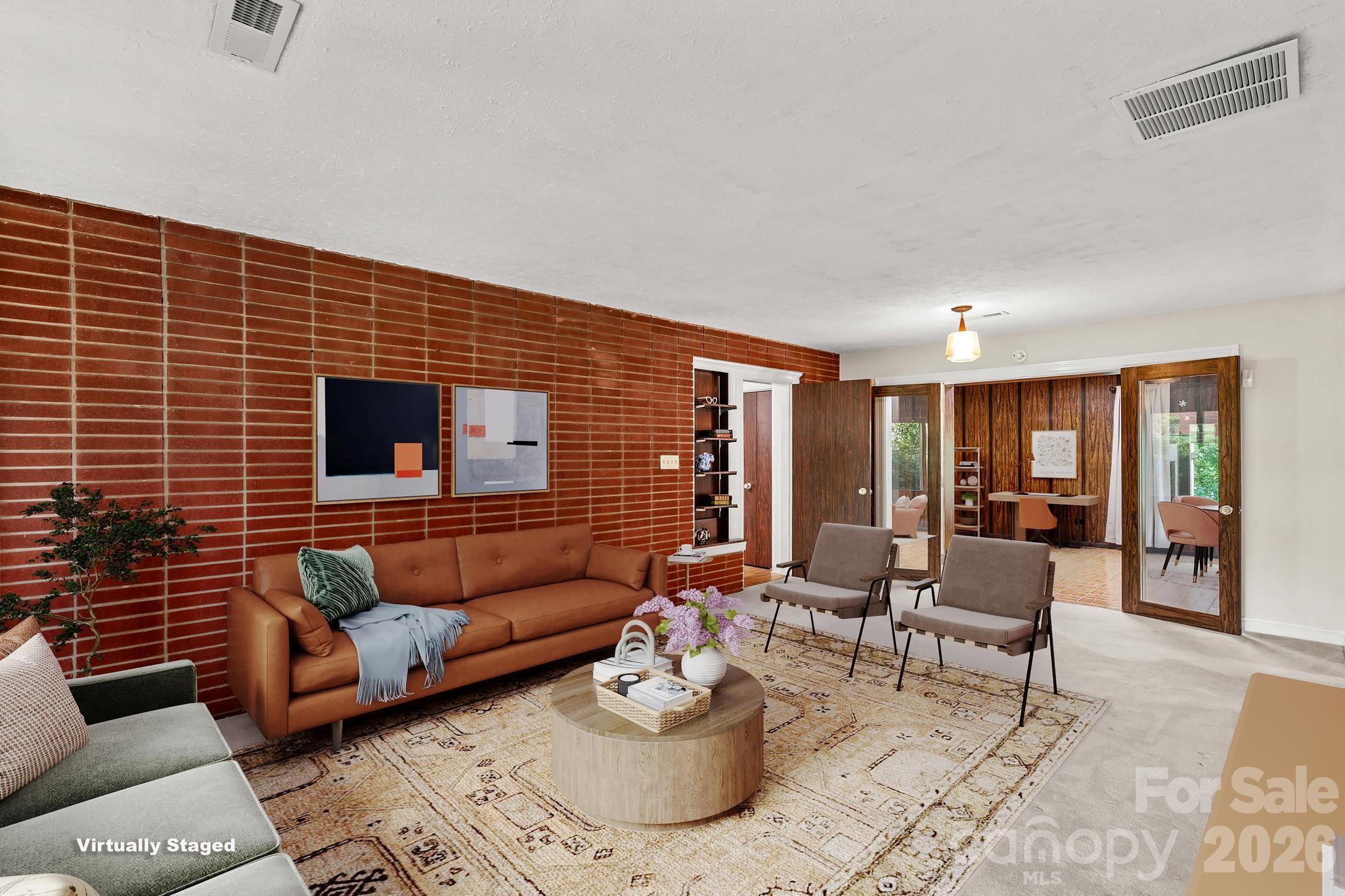 1221 Forestdale Drive Property Photo 6