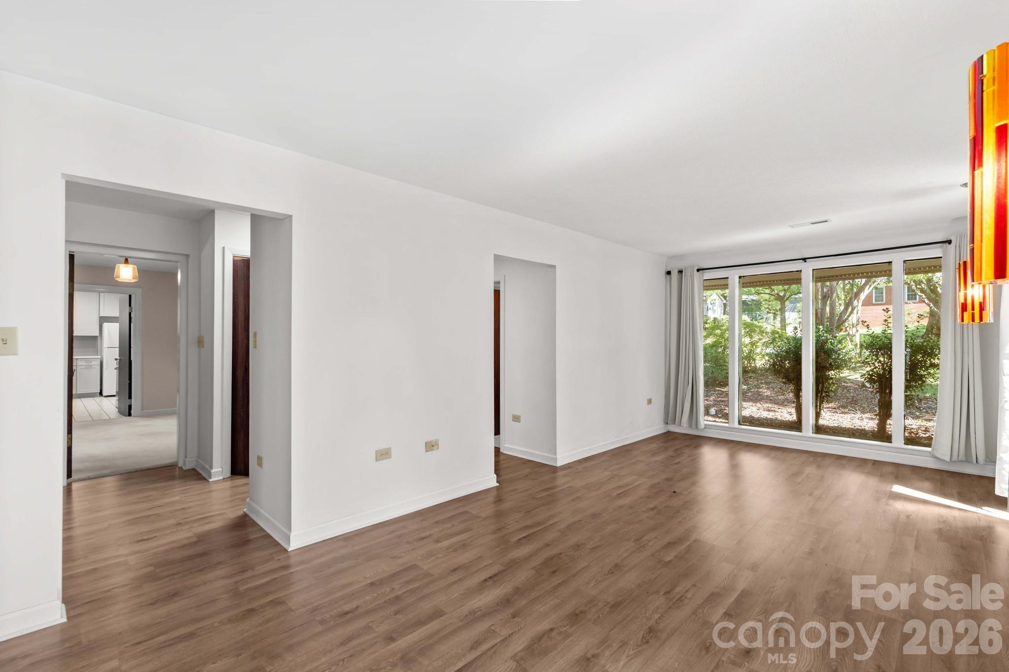 1221 Forestdale Drive Property Photo 30