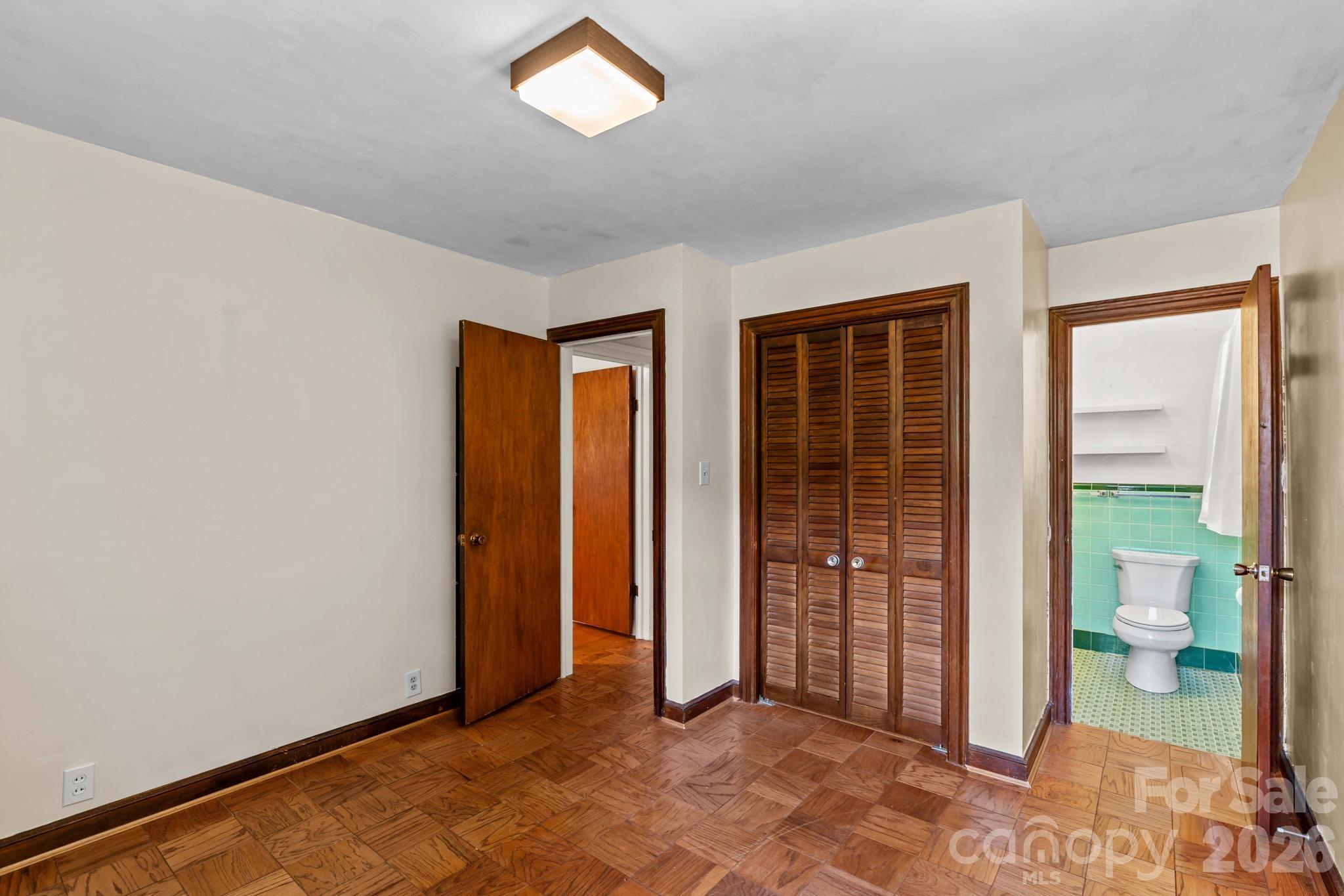 1221 Forestdale Drive Property Photo 39