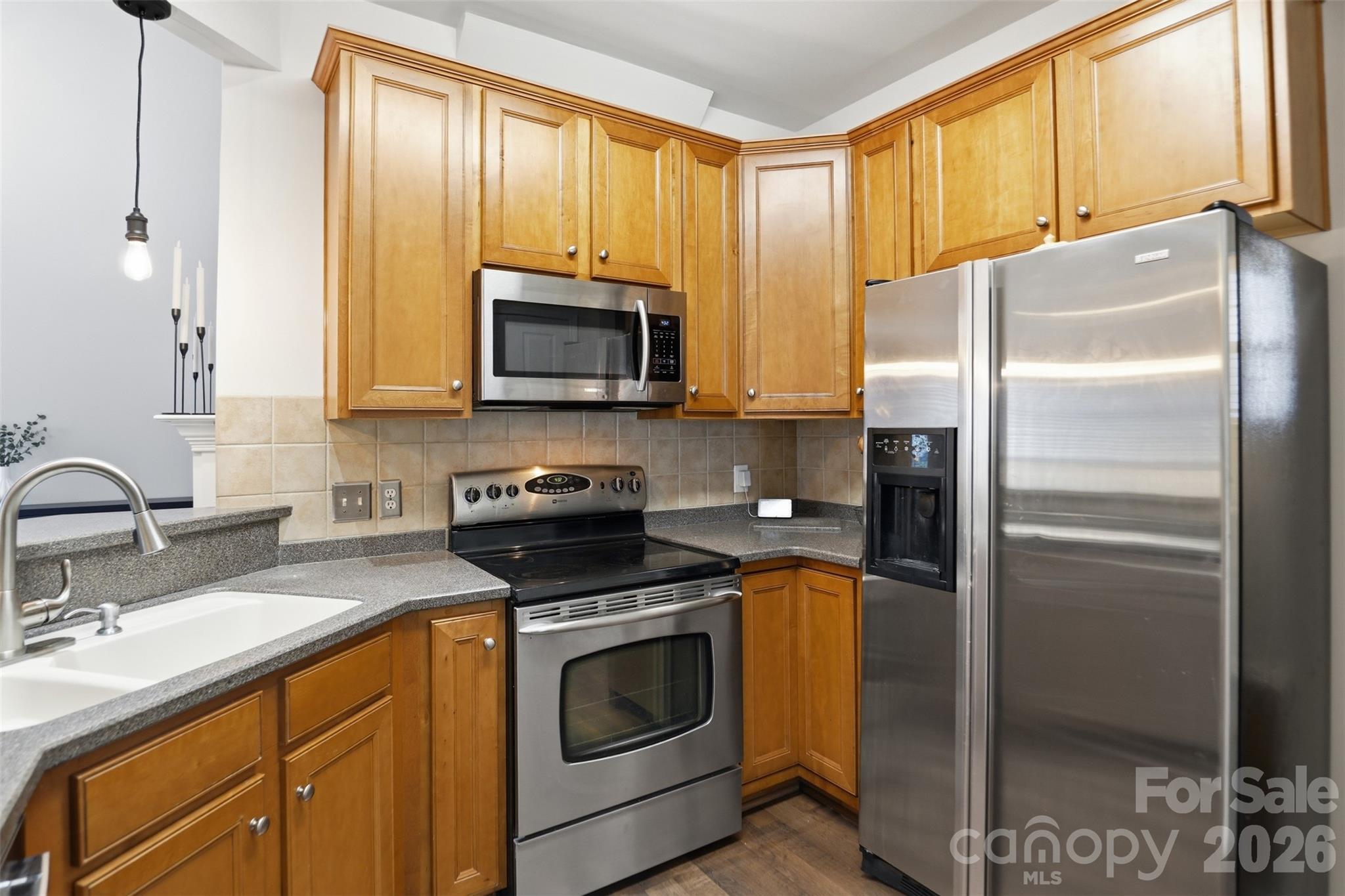 508 Sugar Tree Drive Property Photo 6