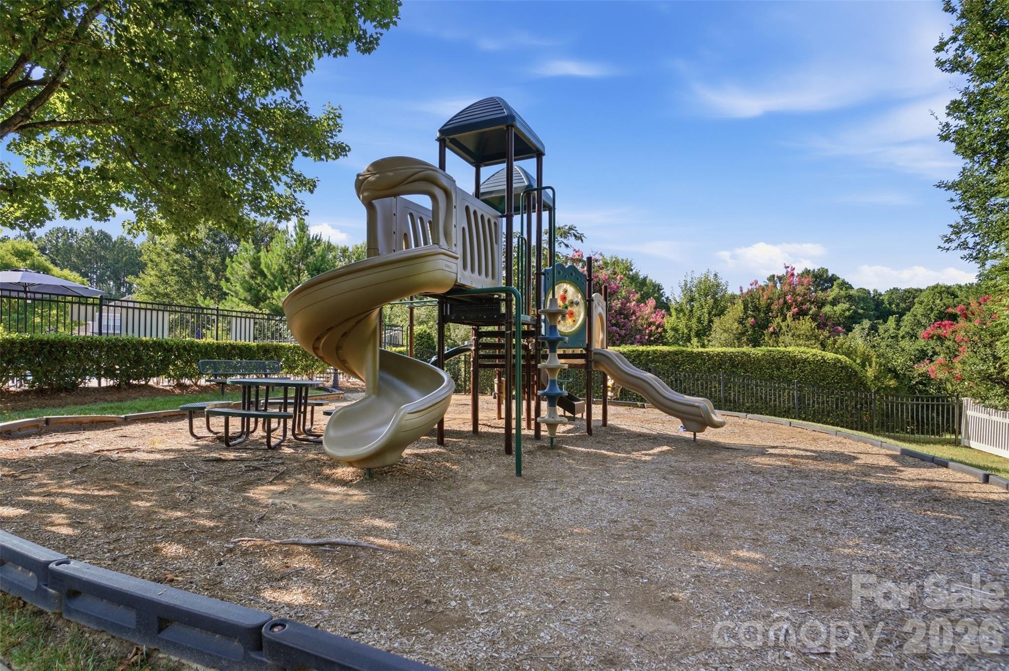 508 Sugar Tree Drive Property Photo 27