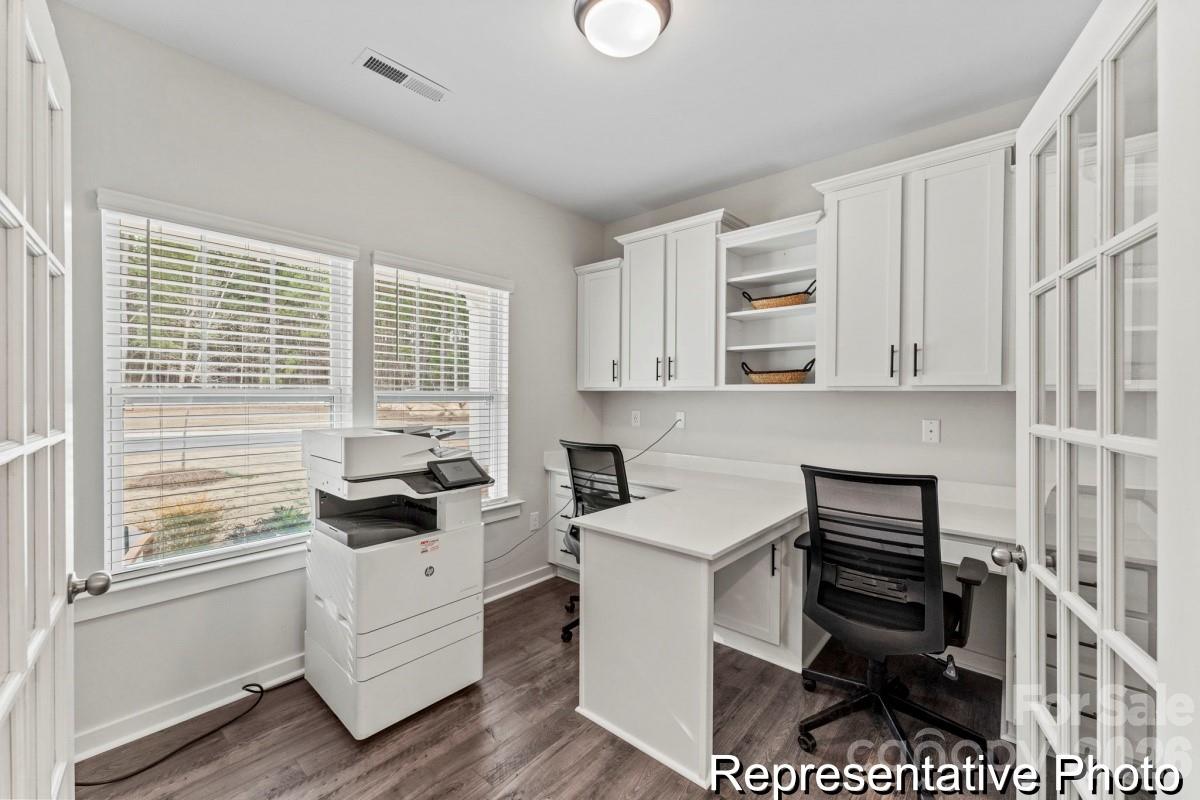 110 W Springhouse Court 18p Property Photo 8