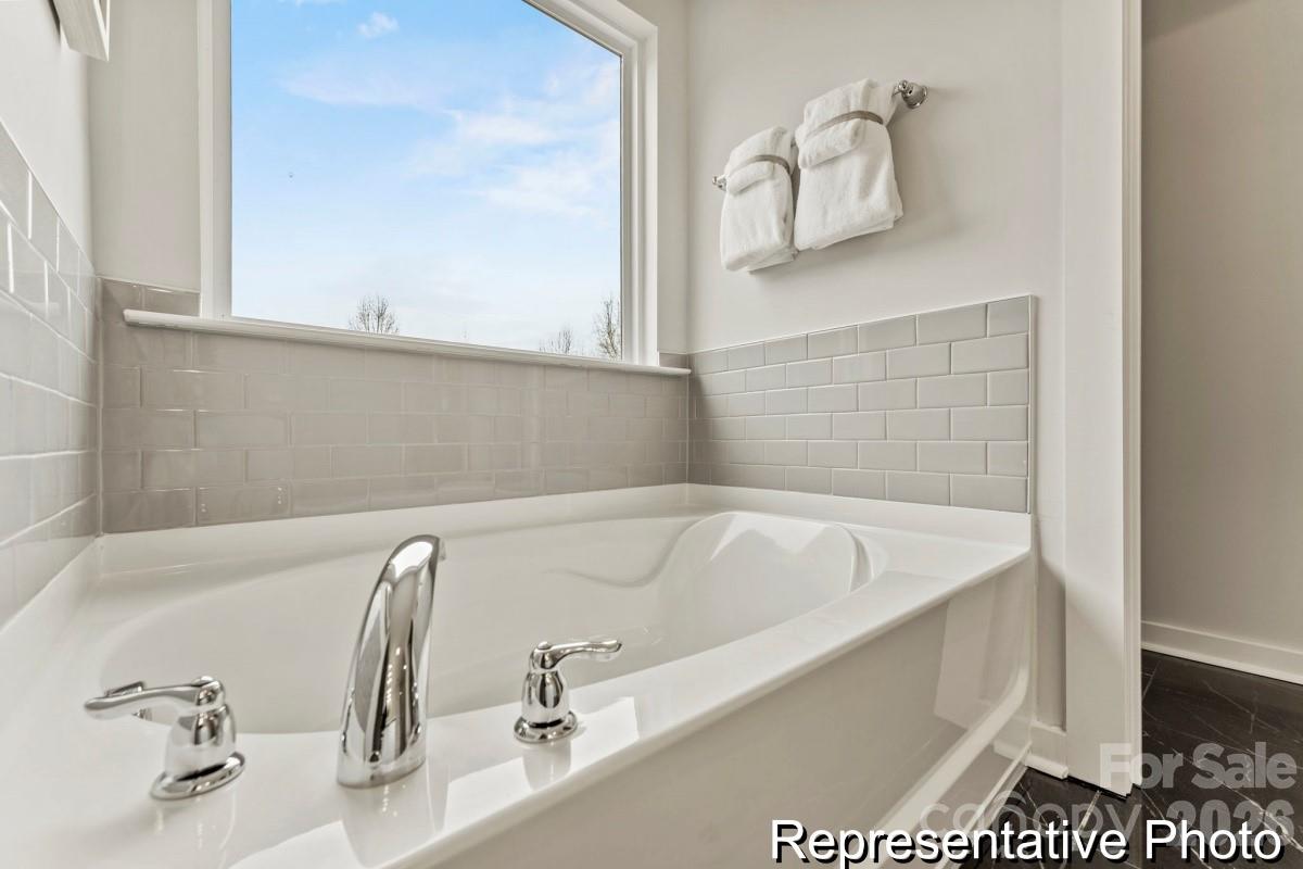 110 W Springhouse Court 18p Property Photo 22