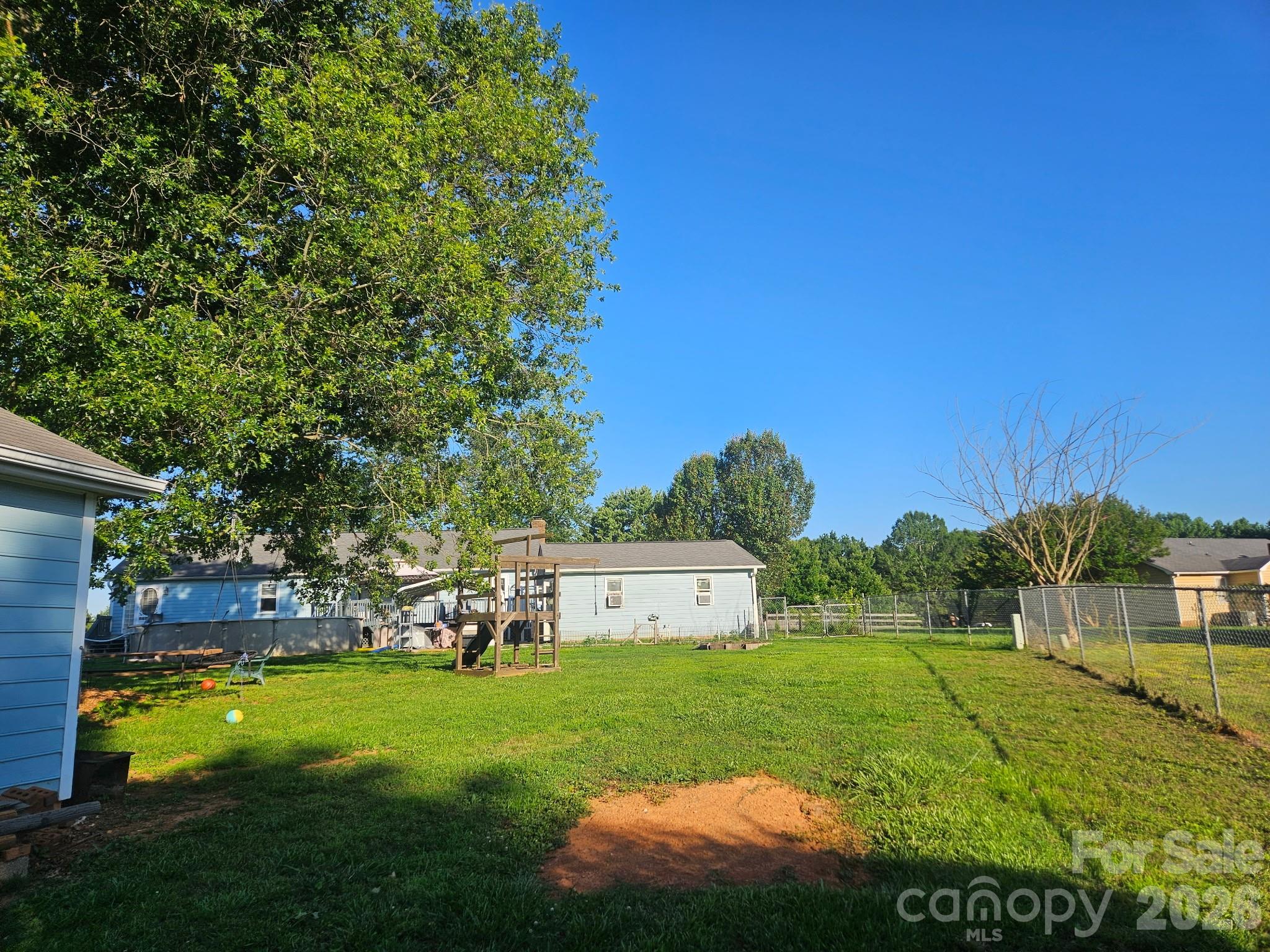 905 Stevens Road Property Photo 5