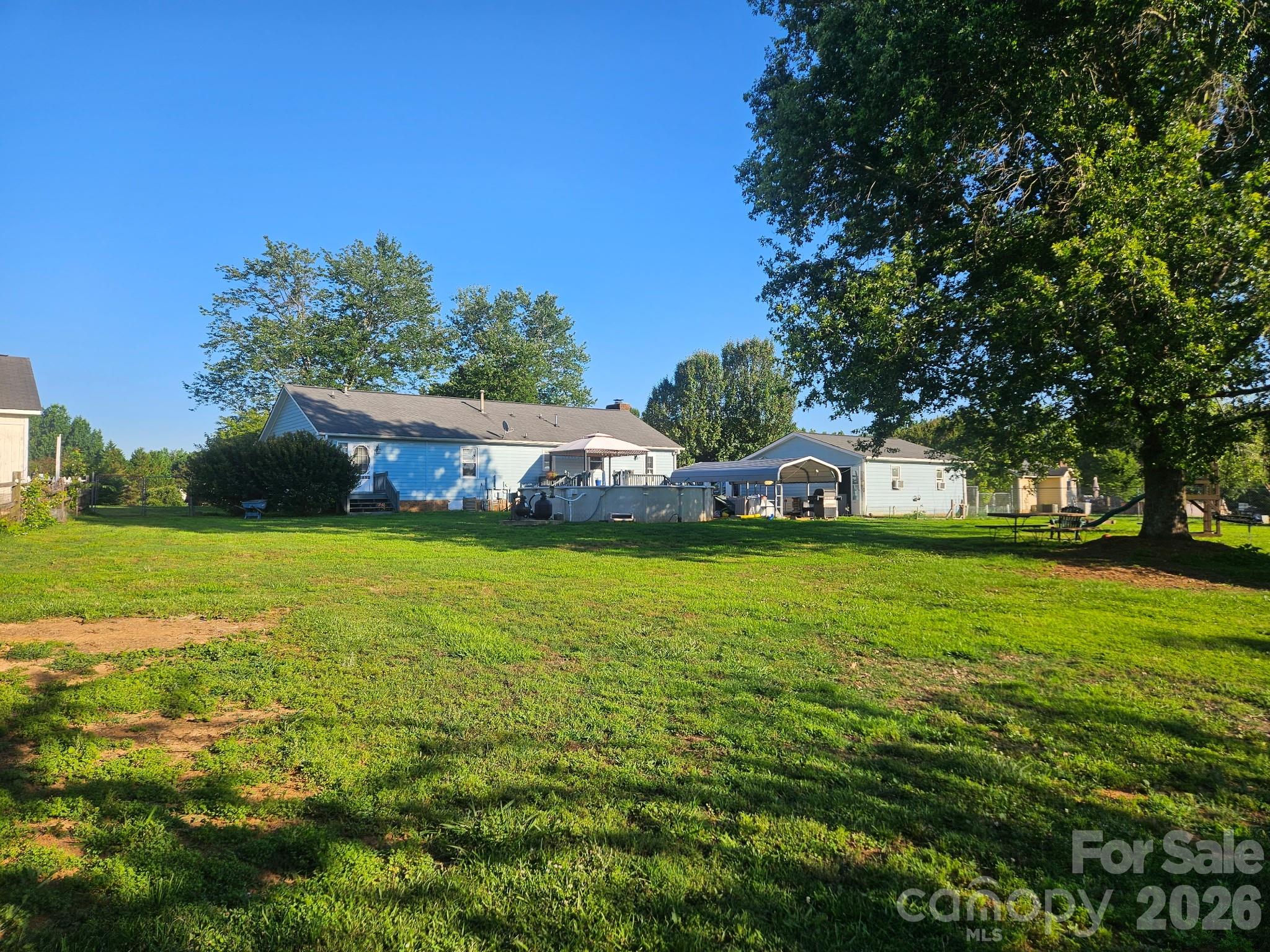 905 Stevens Road Property Photo 6