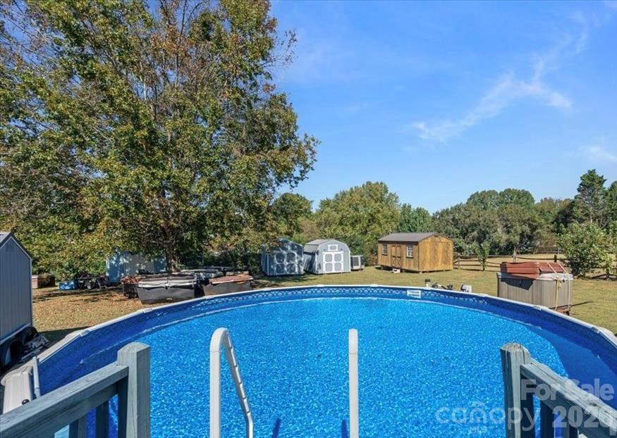 905 Stevens Road Property Photo 9