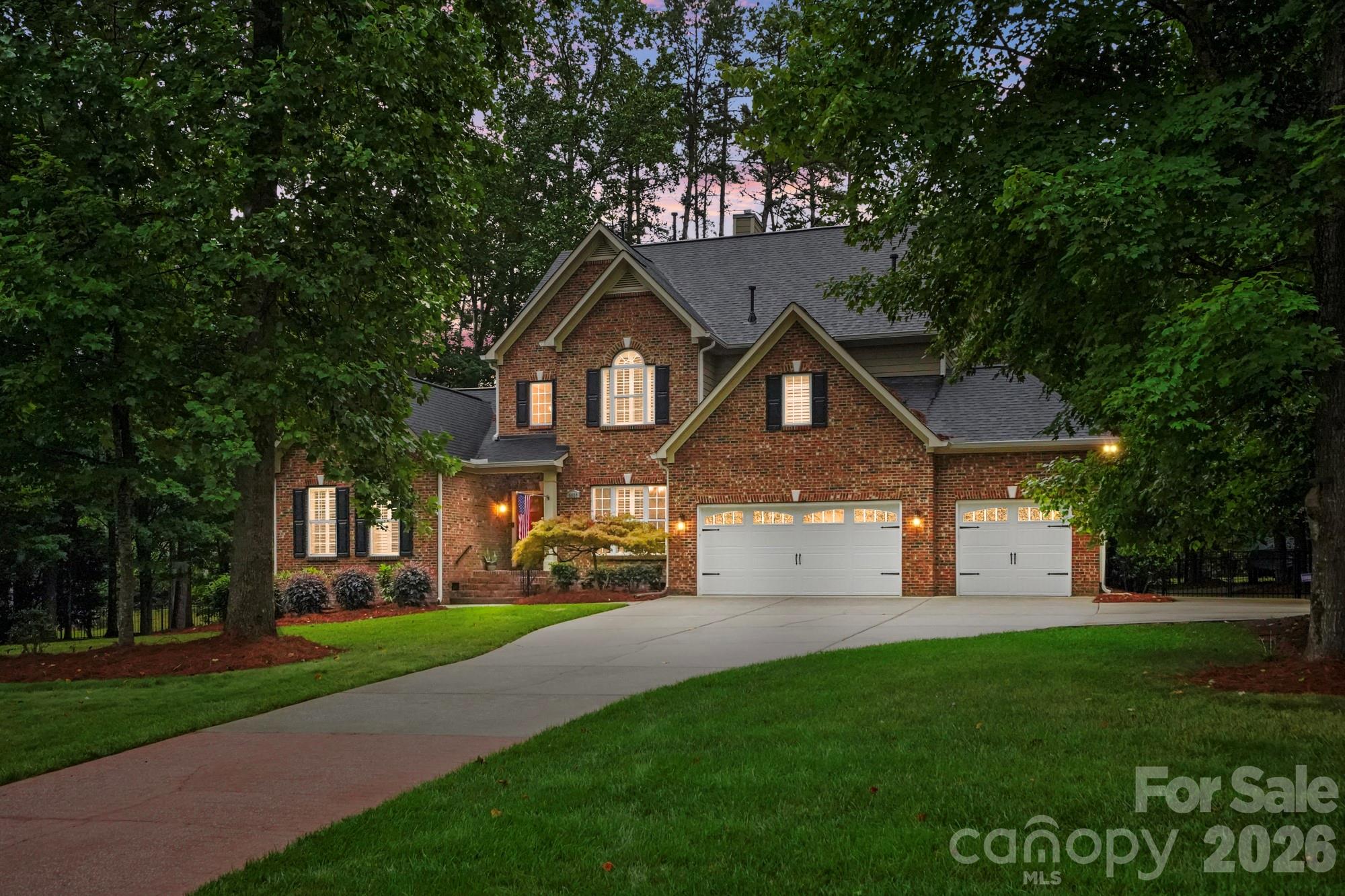 5630 Turkey Oak Drive Property Photo 1