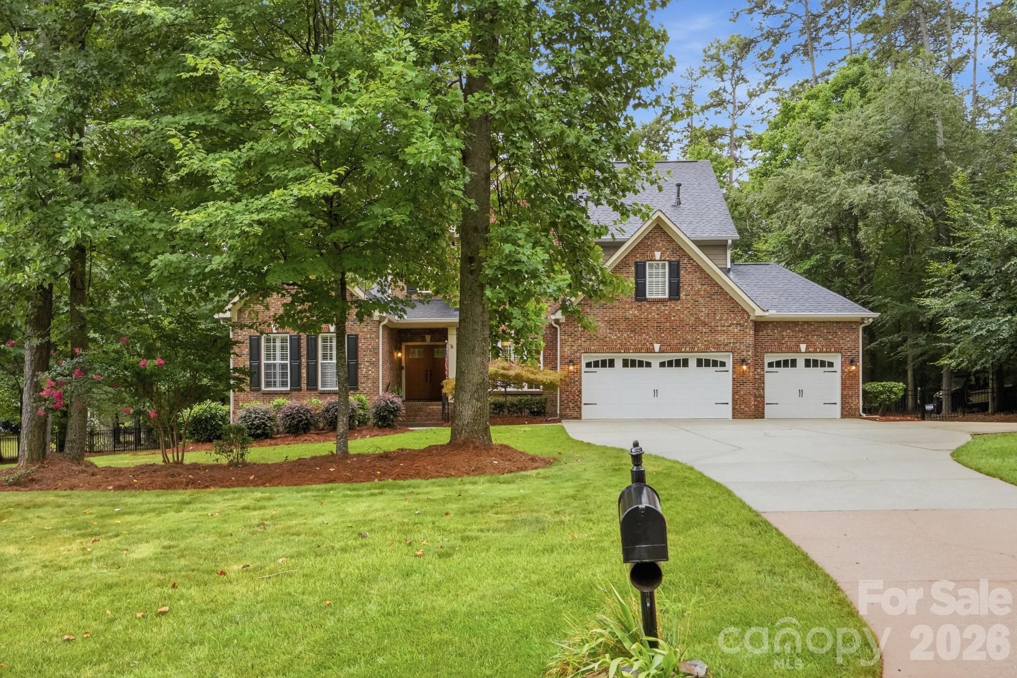 5630 Turkey Oak Drive Property Photo 3