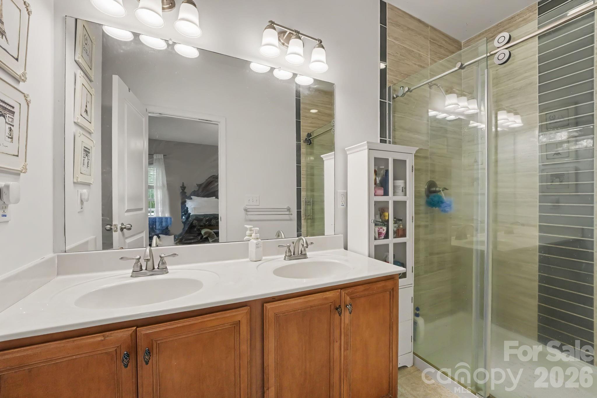128 La Agua Lane Property Photo 6