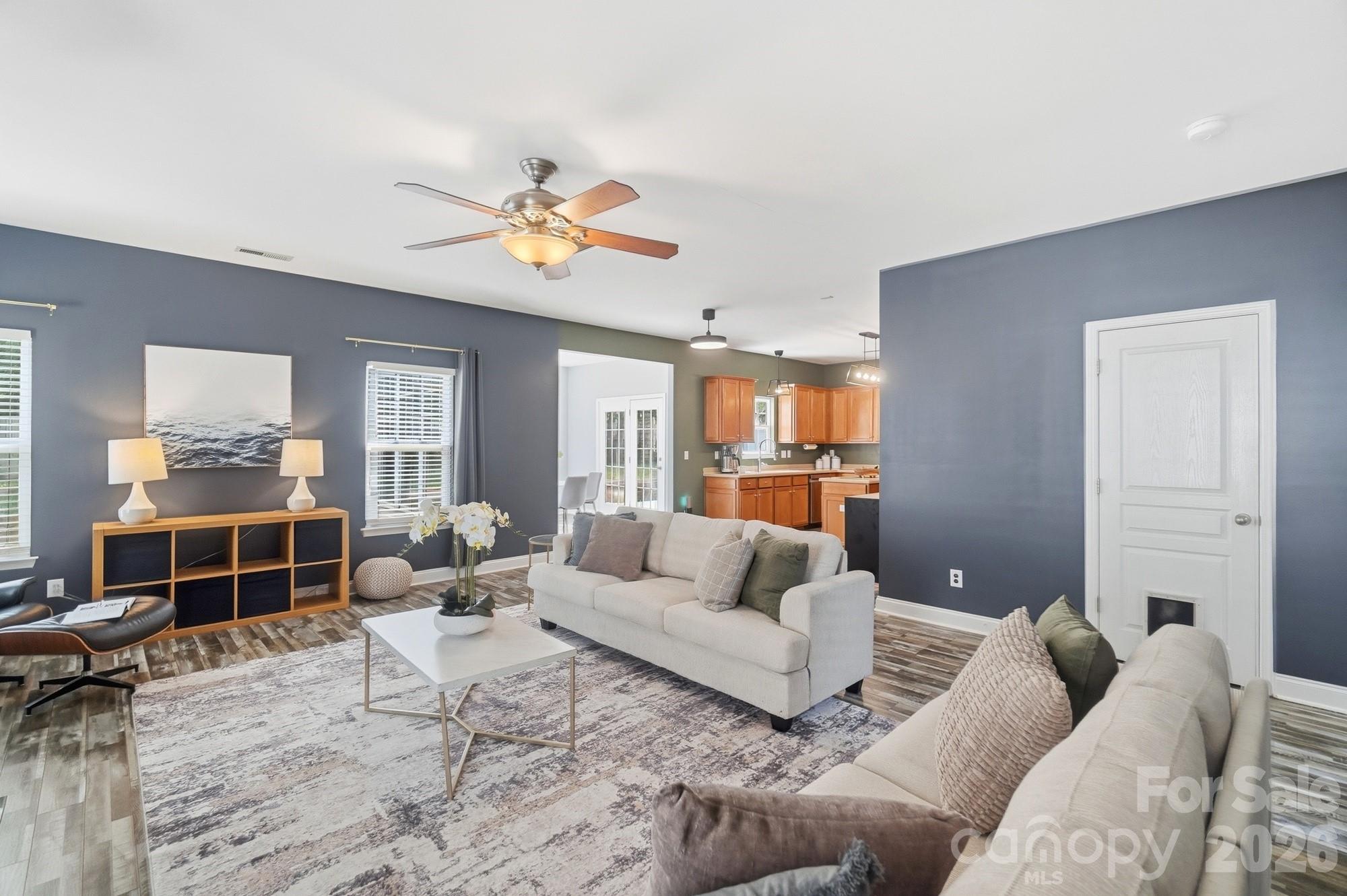 4012 Magna Lane Property Photo 5