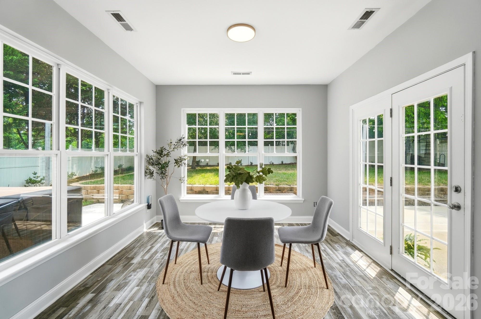 4012 Magna Lane Property Photo 13