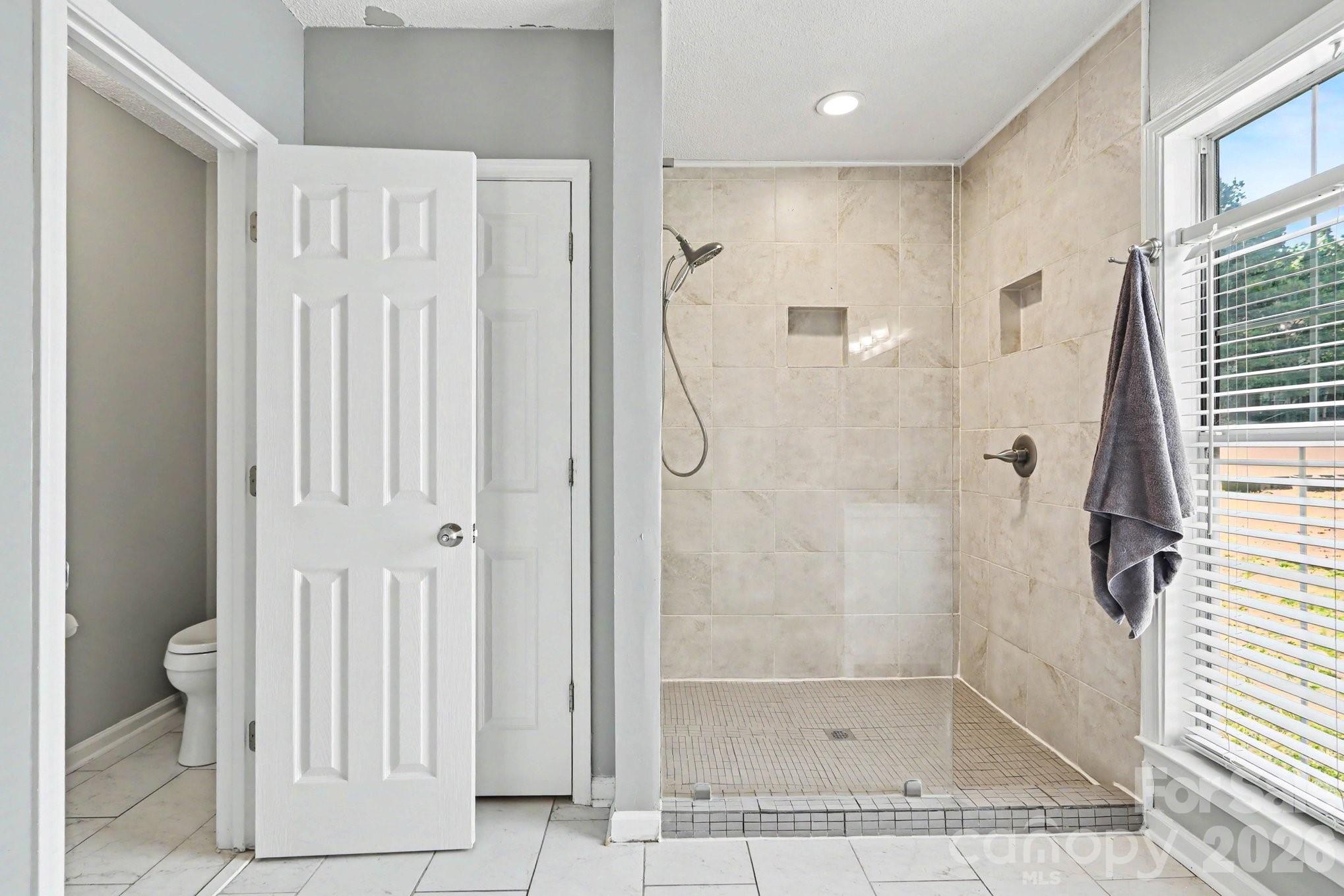 5912 Downfield Wood Drive Property Photo 21