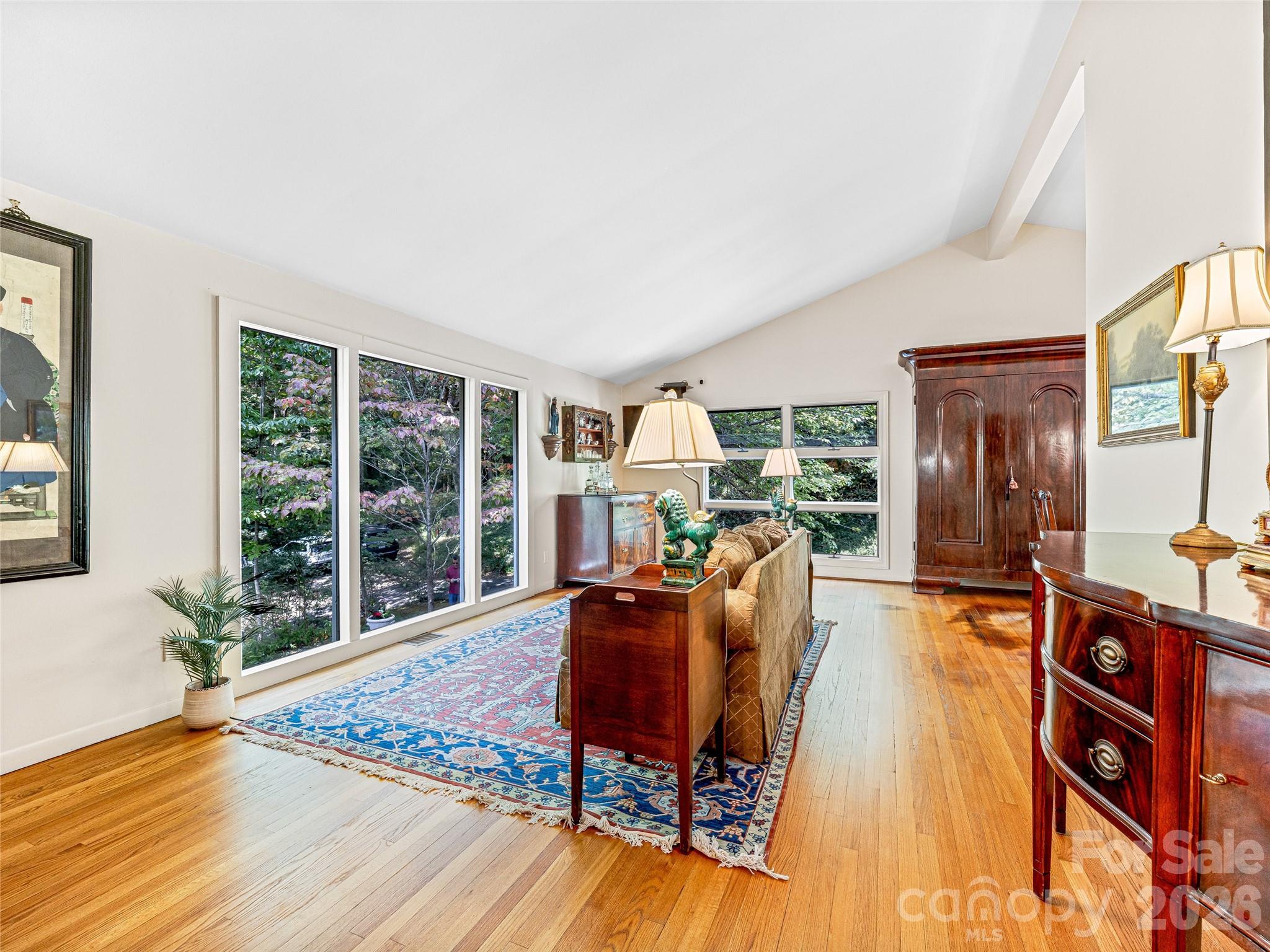 5 Hillcrest Road Property Photo 6