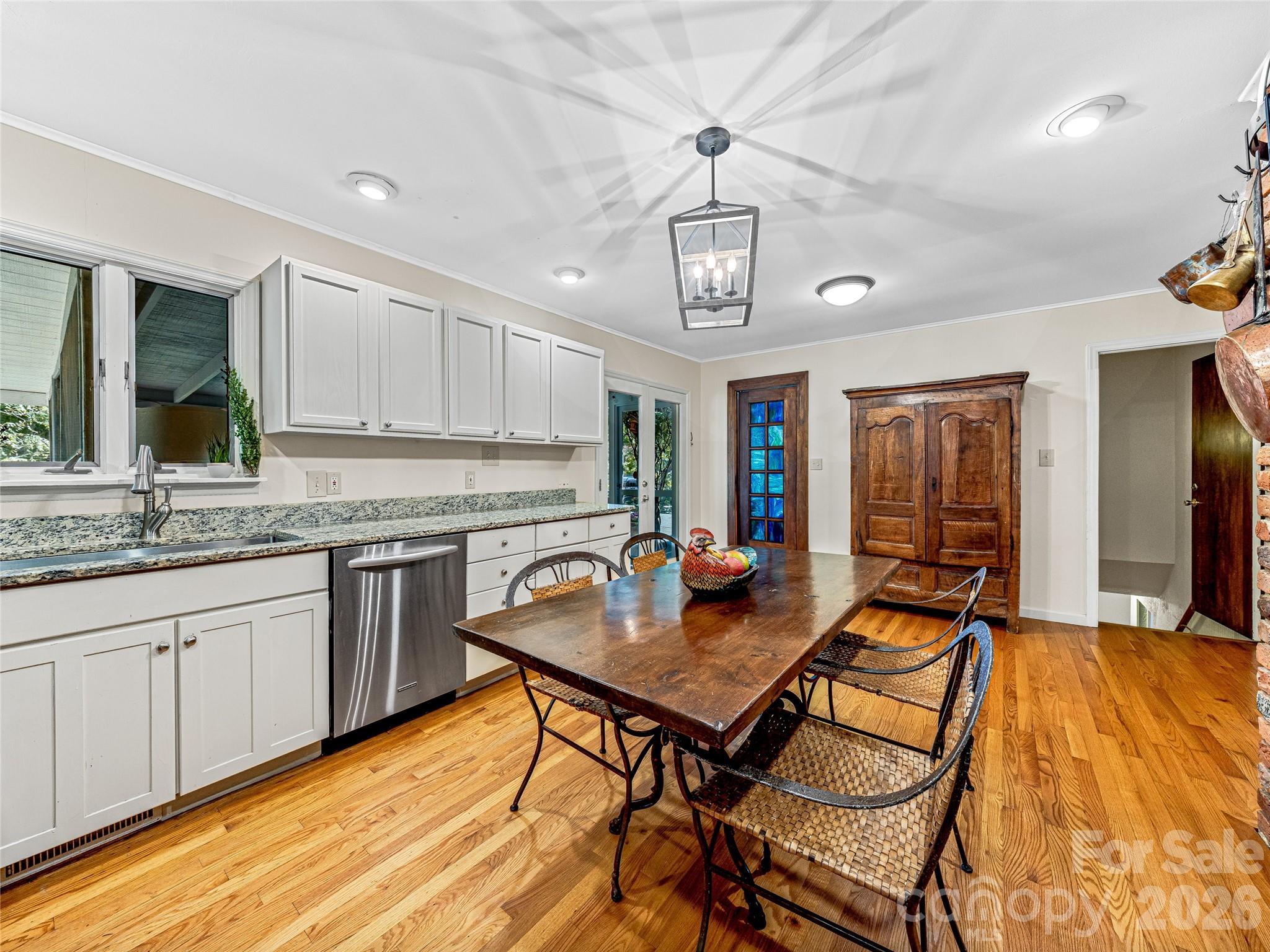 5 Hillcrest Road Property Photo 15