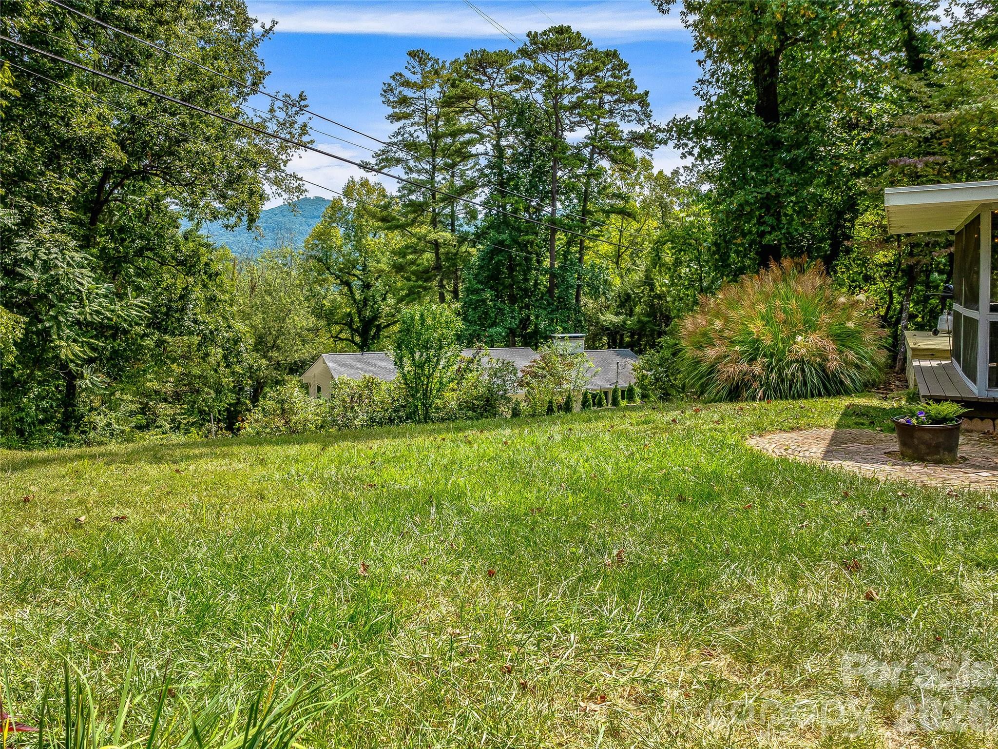 5 Hillcrest Road Property Photo 34