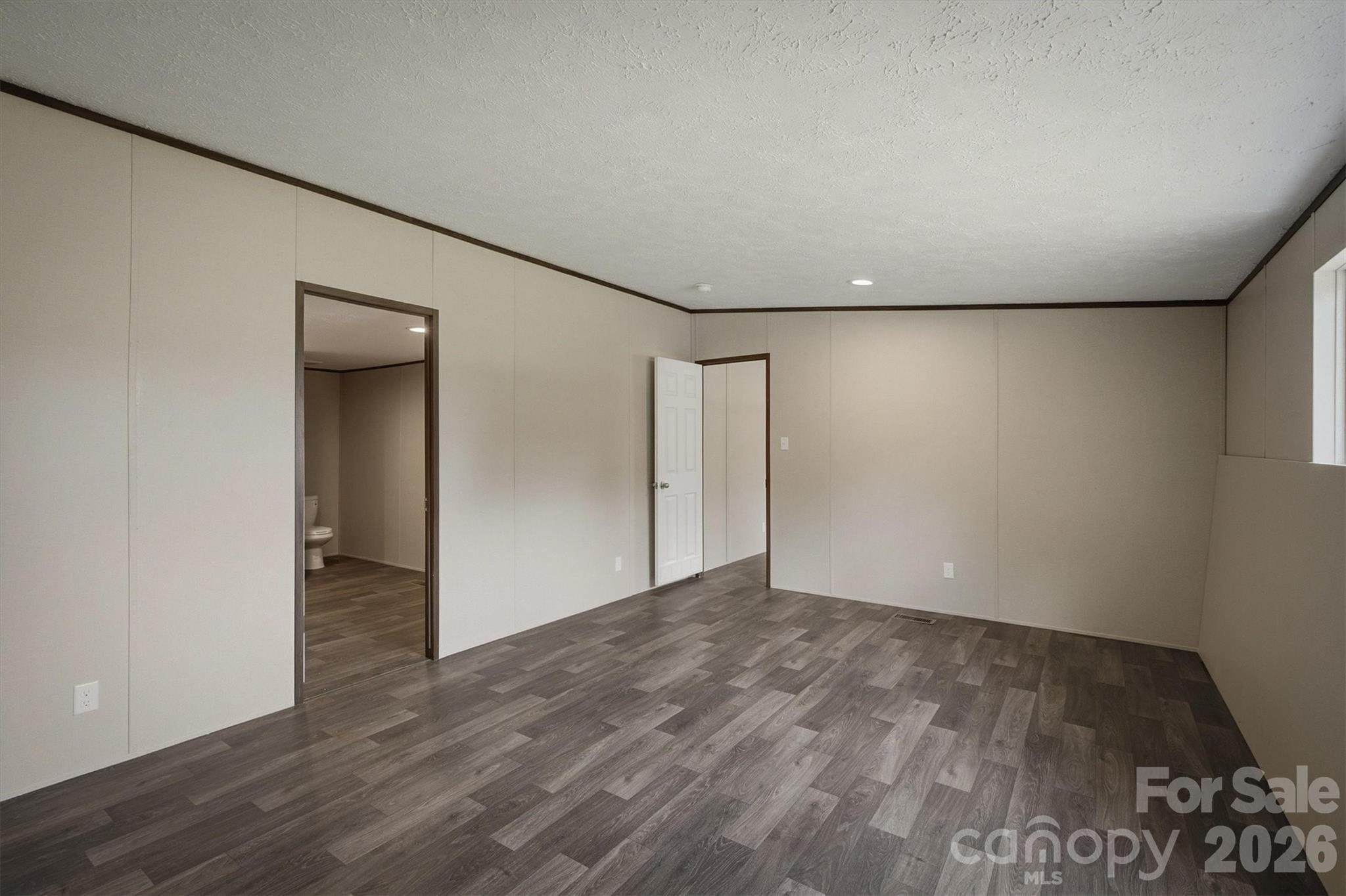 1874 Mesa Drive Property Photo 8