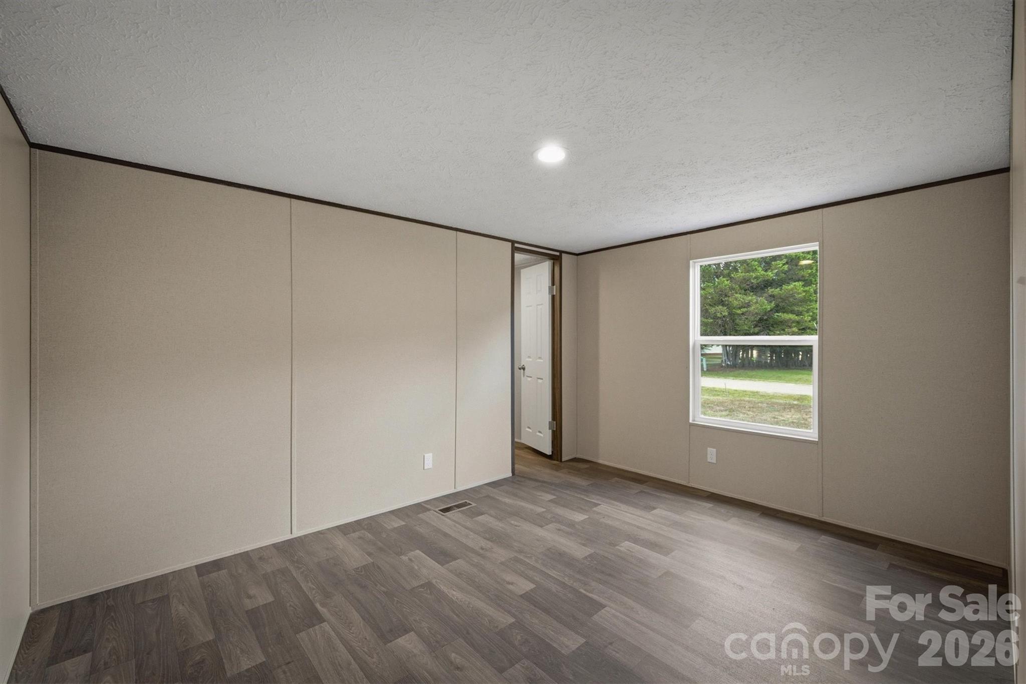 1874 Mesa Drive Property Photo 12