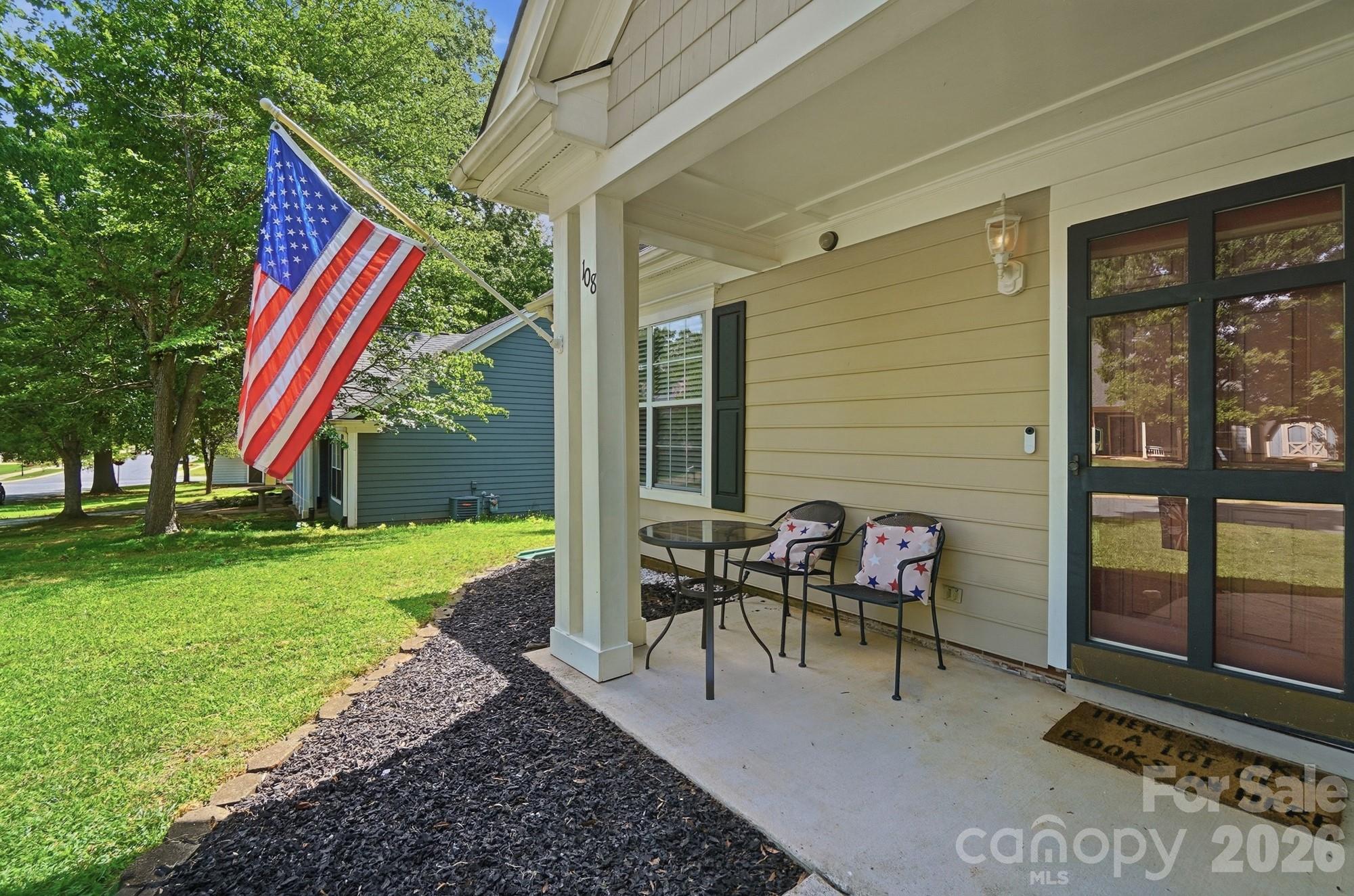 108 Fox Glove Drive Property Photo 4