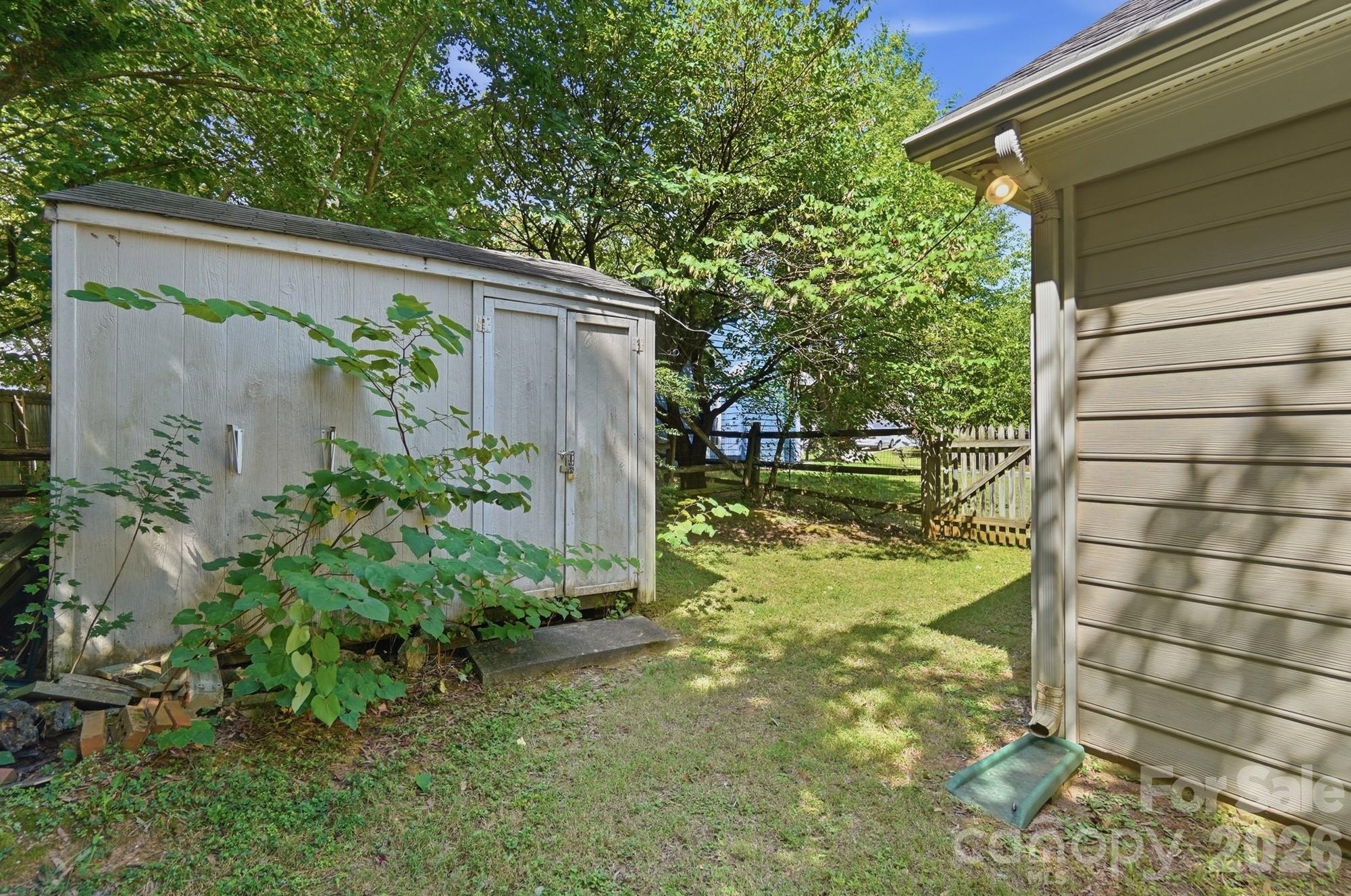 108 Fox Glove Drive Property Photo 27