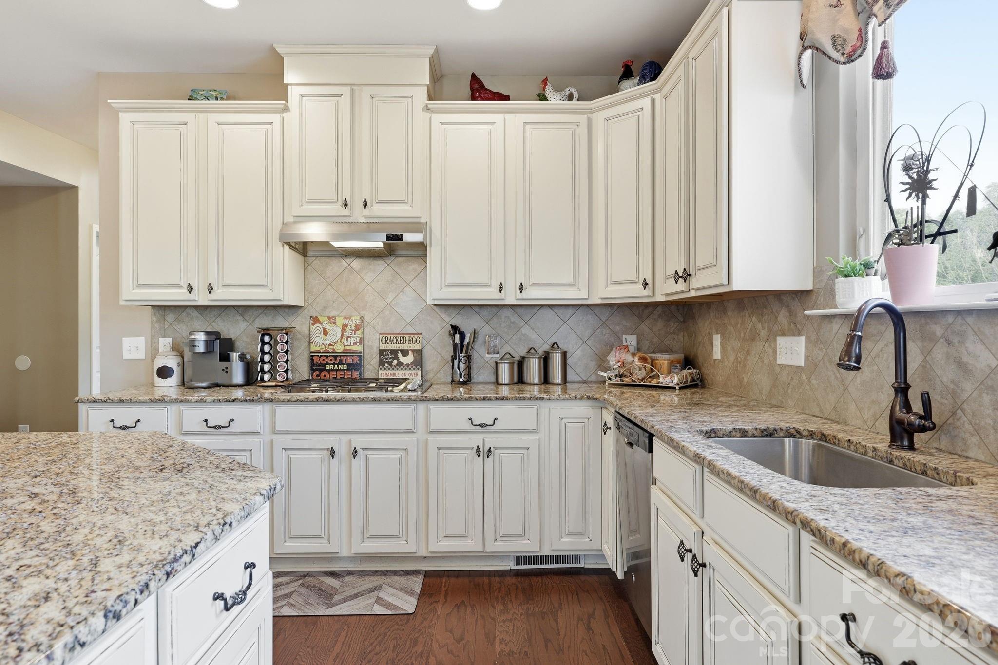 5241 Kindling Place Property Photo 8