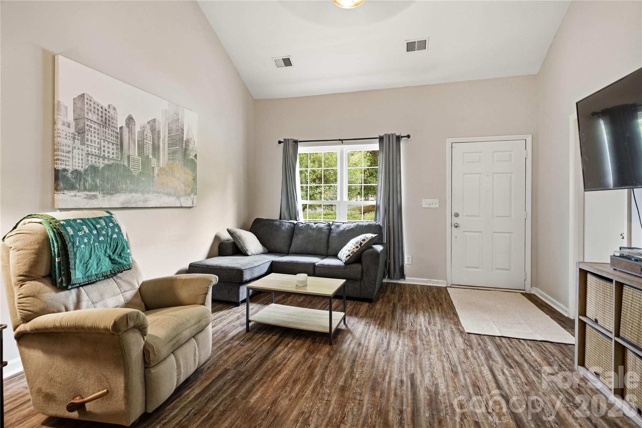 6355 Windsor Gate Lane Property Photo 7