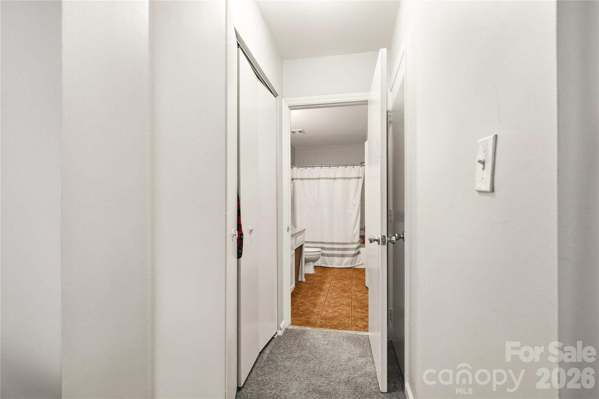 6355 Windsor Gate Lane Property Photo 13
