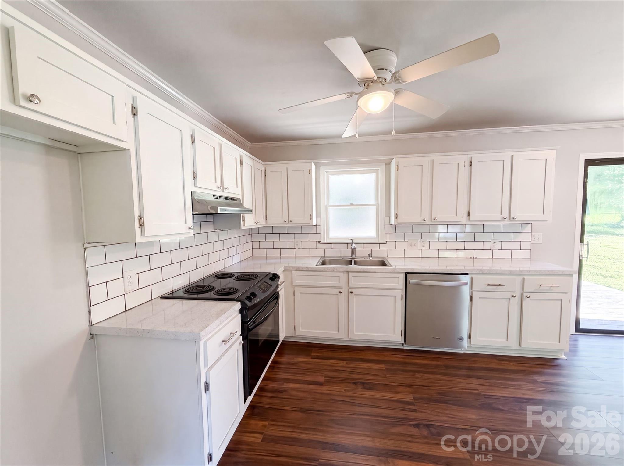 120 Riley Road Property Photo 2