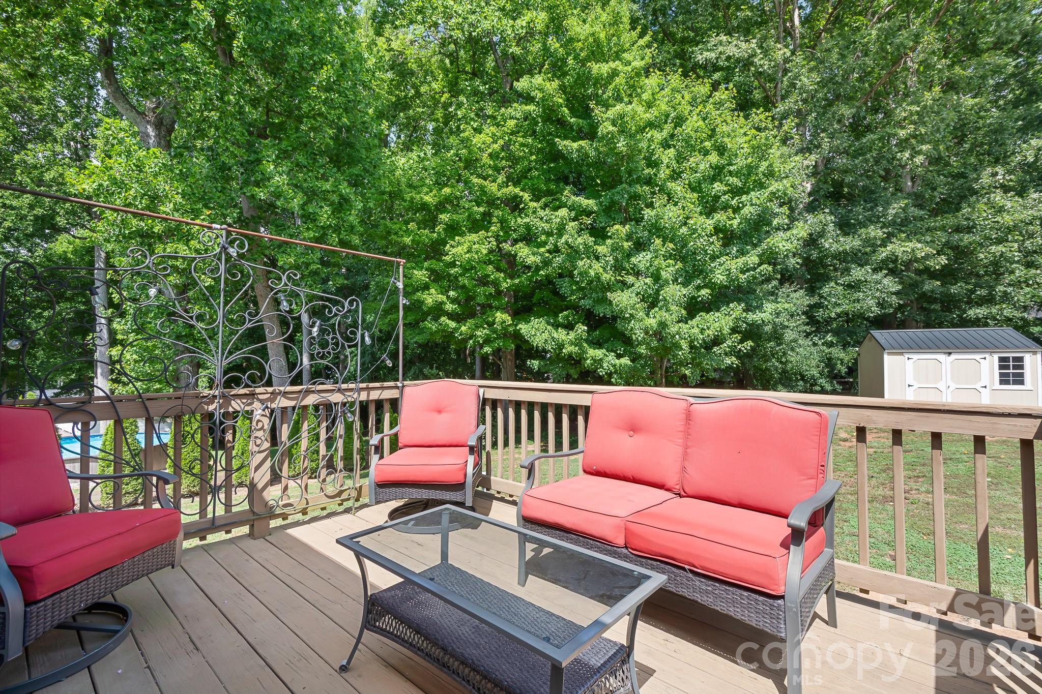 138 Valley Glen Drive Property Photo 26