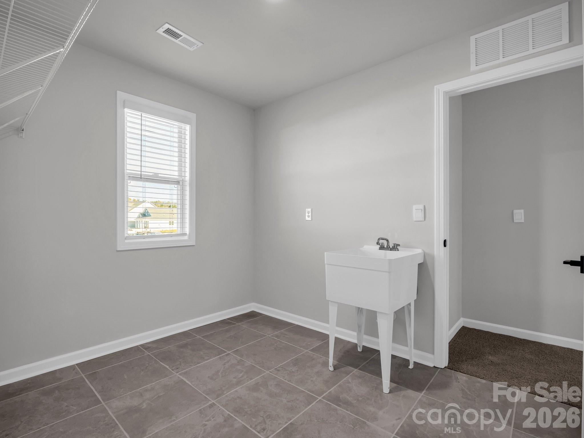 23 Silverthorne Court Property Photo 34