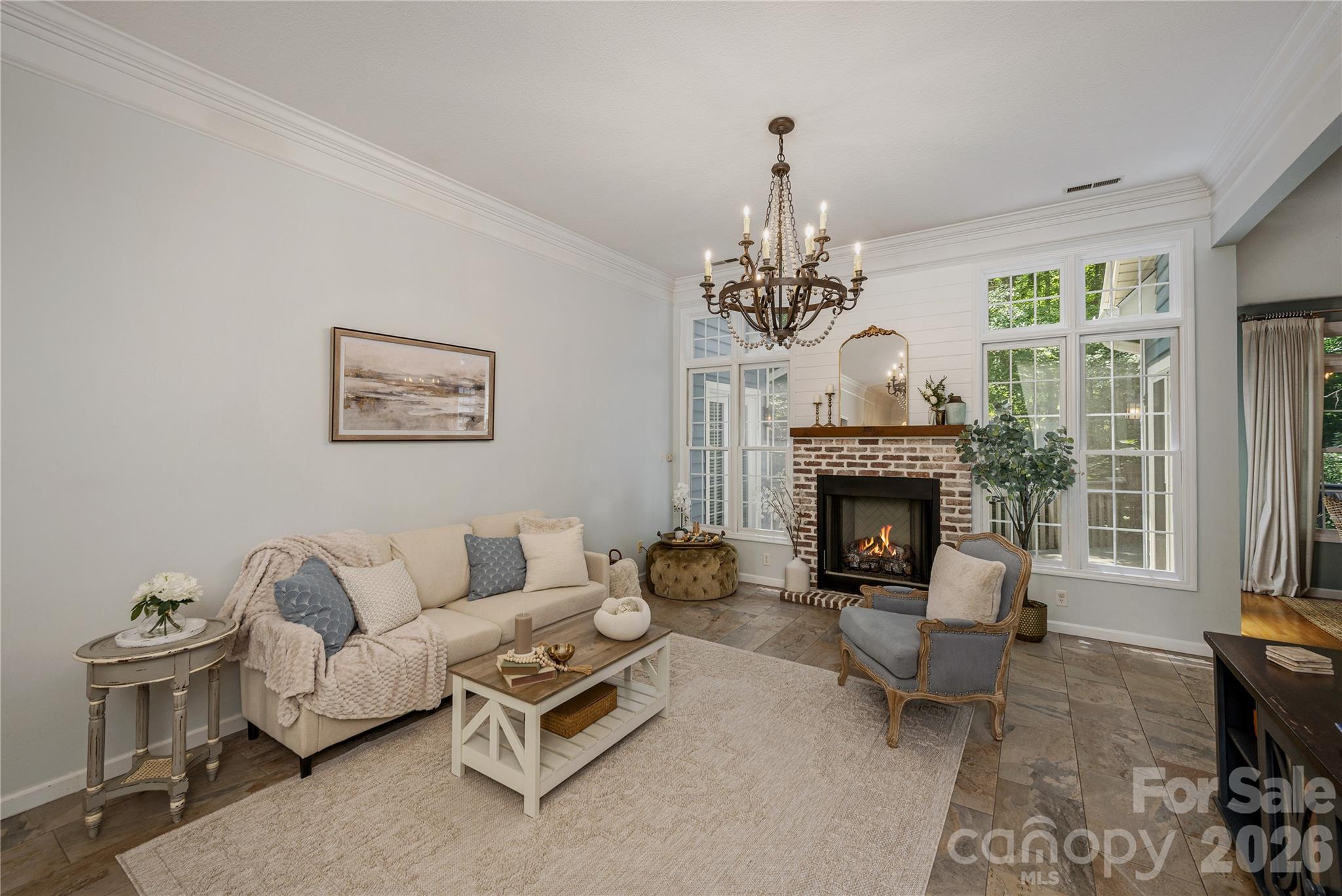 7 Oak Hollow Drive Property Photo 4