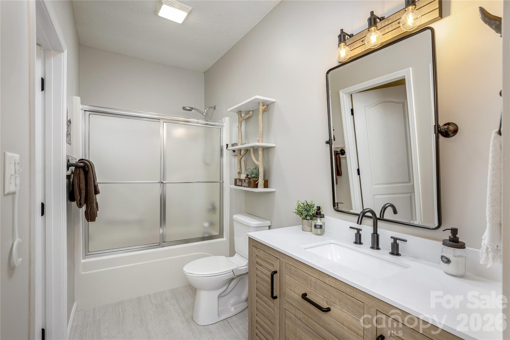 7 Oak Hollow Drive Property Photo 32