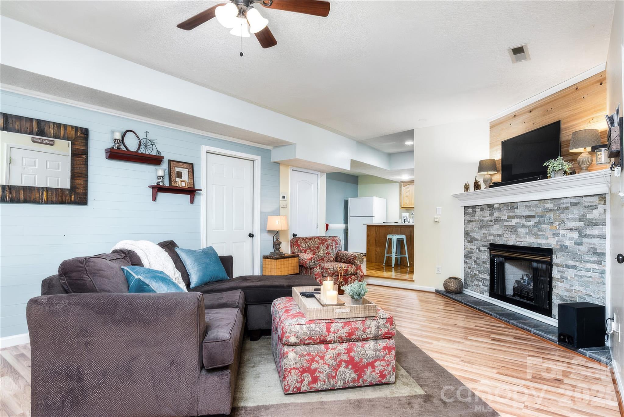 7 Oak Hollow Drive Property Photo 38
