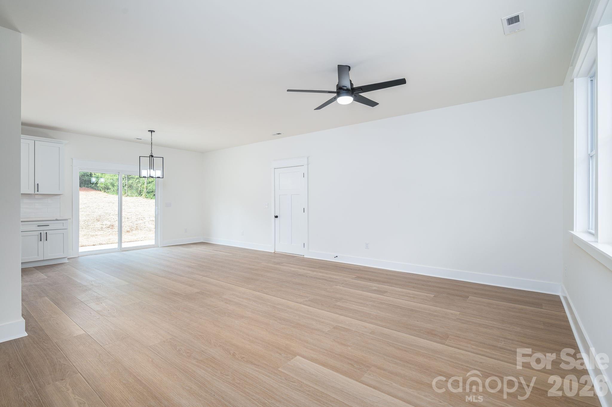 2935 Heavners Farm Court Property Photo 6