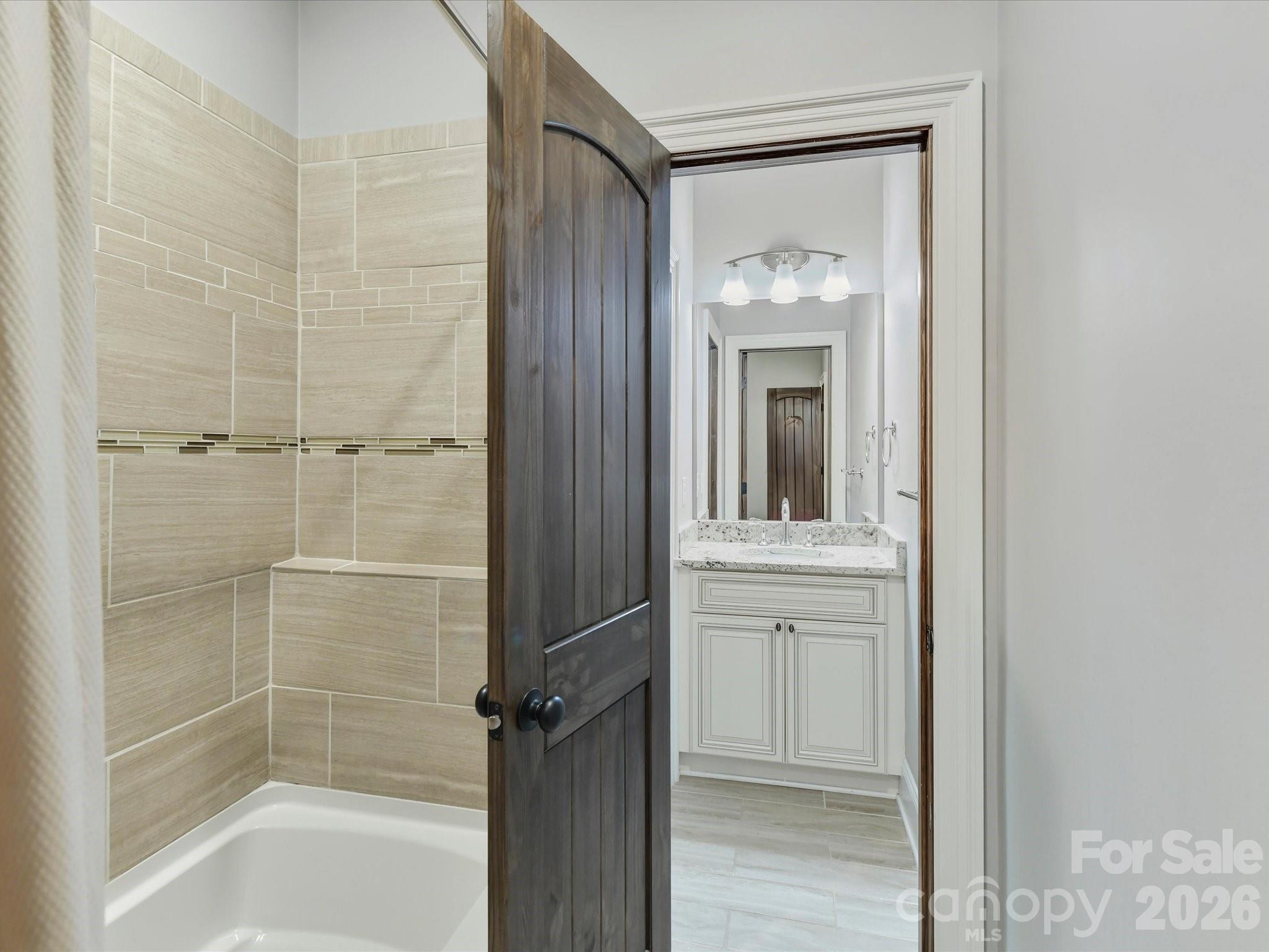 8119 Skyecroft Commons Drive Property Photo 28