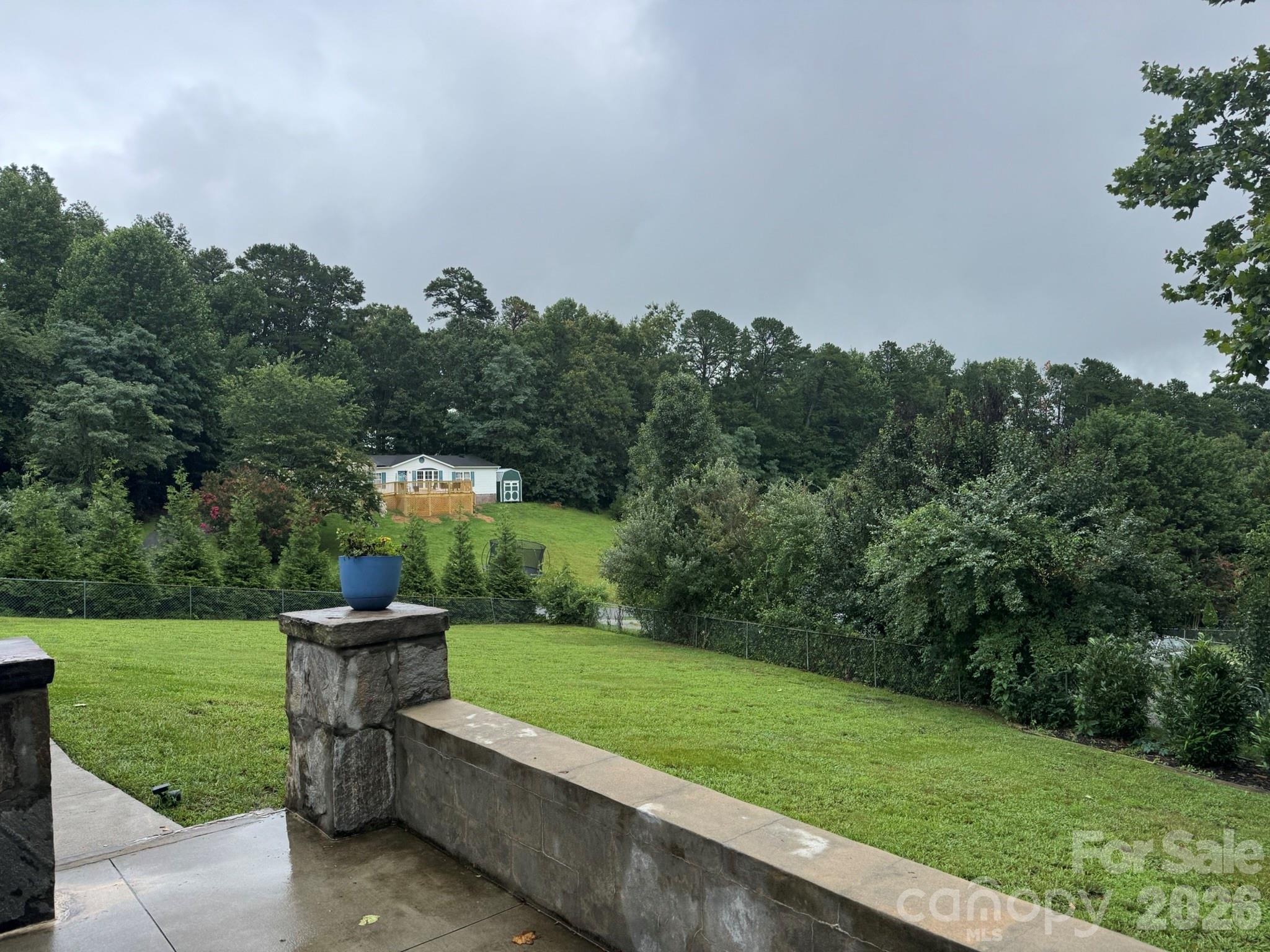 213 Sandy Creek Court Property Photo 8