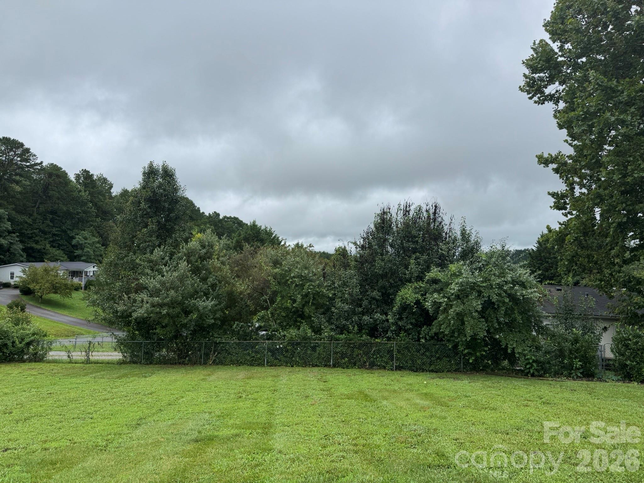 213 Sandy Creek Court Property Photo 11