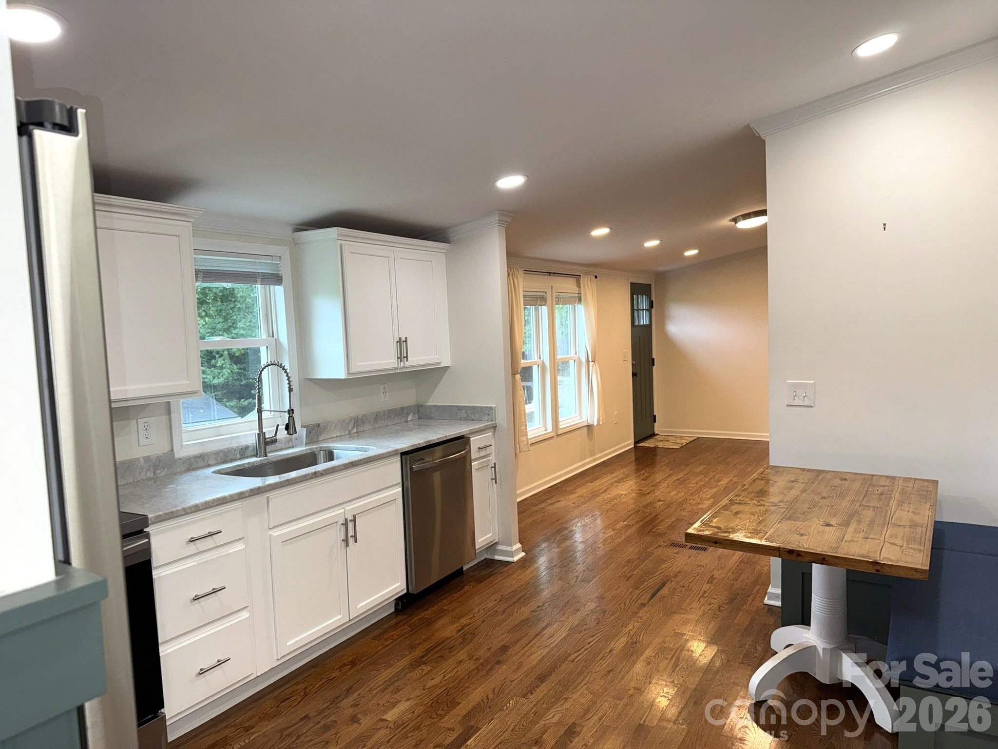 213 Sandy Creek Court Property Photo 14