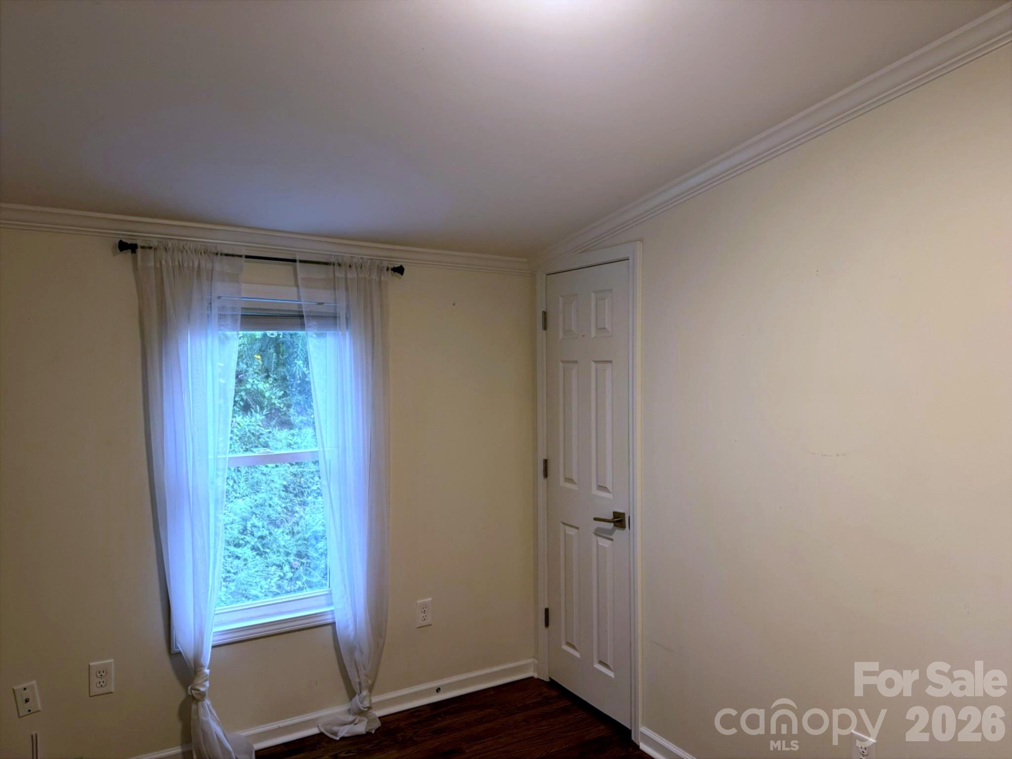 213 Sandy Creek Court Property Photo 34