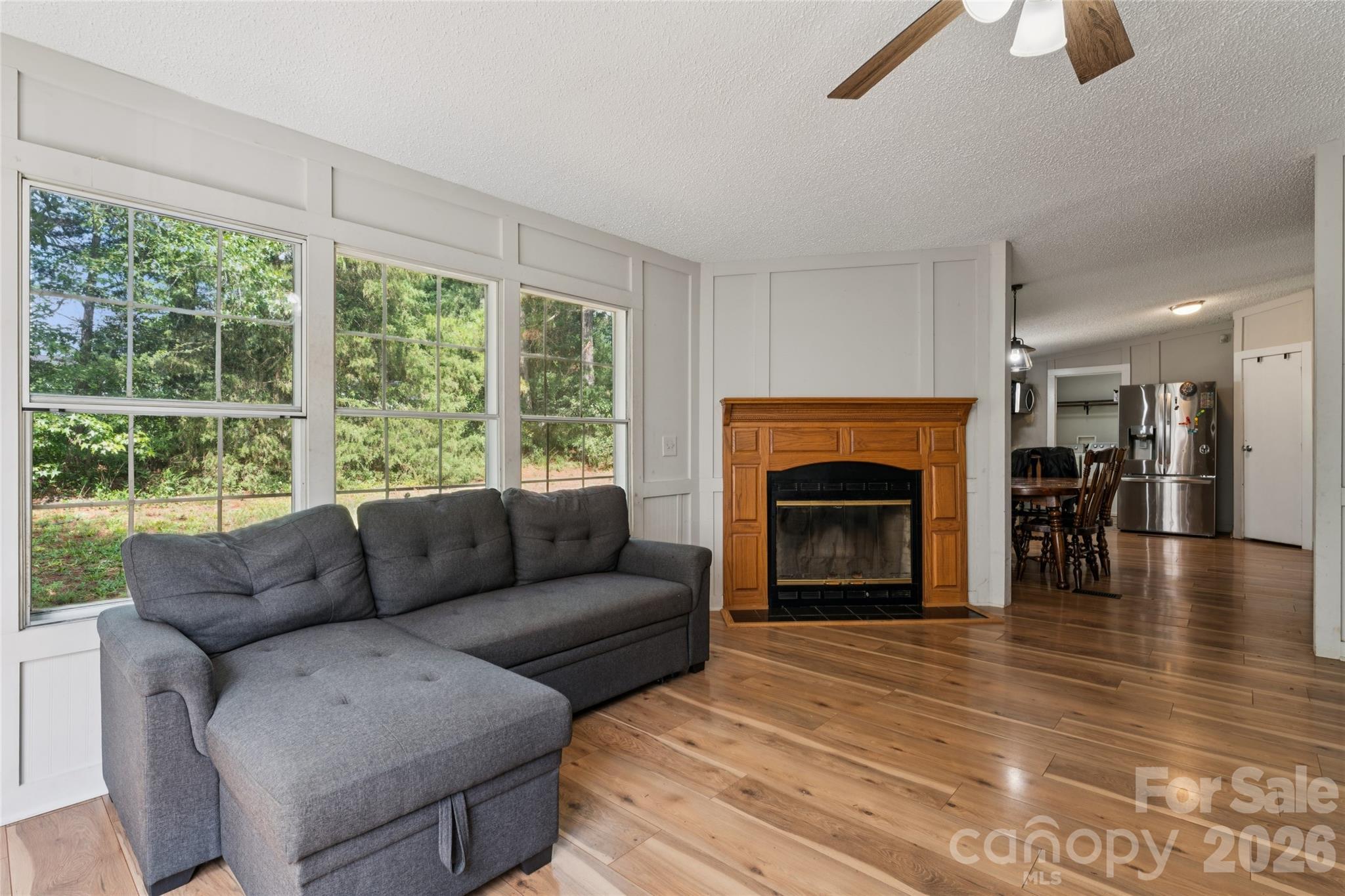 912 Grace Drive Property Photo 3