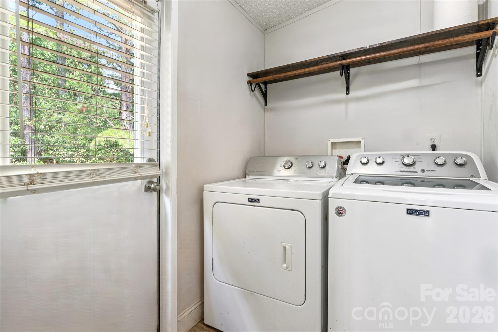 912 Grace Drive Property Photo 7