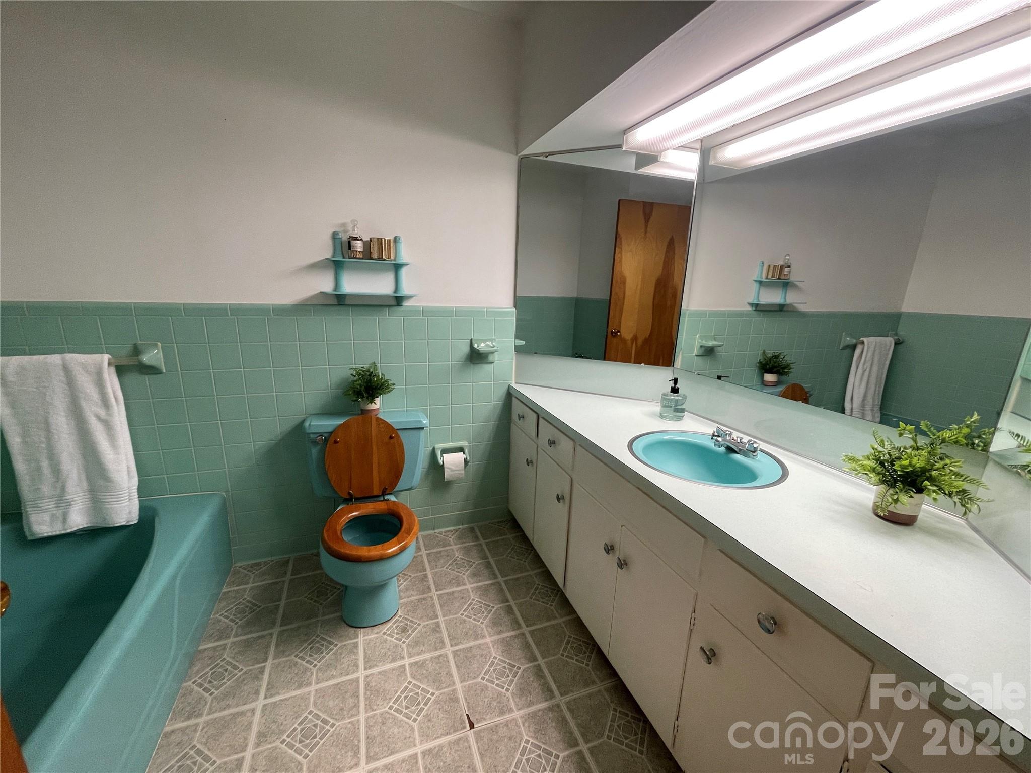3209 Greenwood Park Circle Property Photo 17