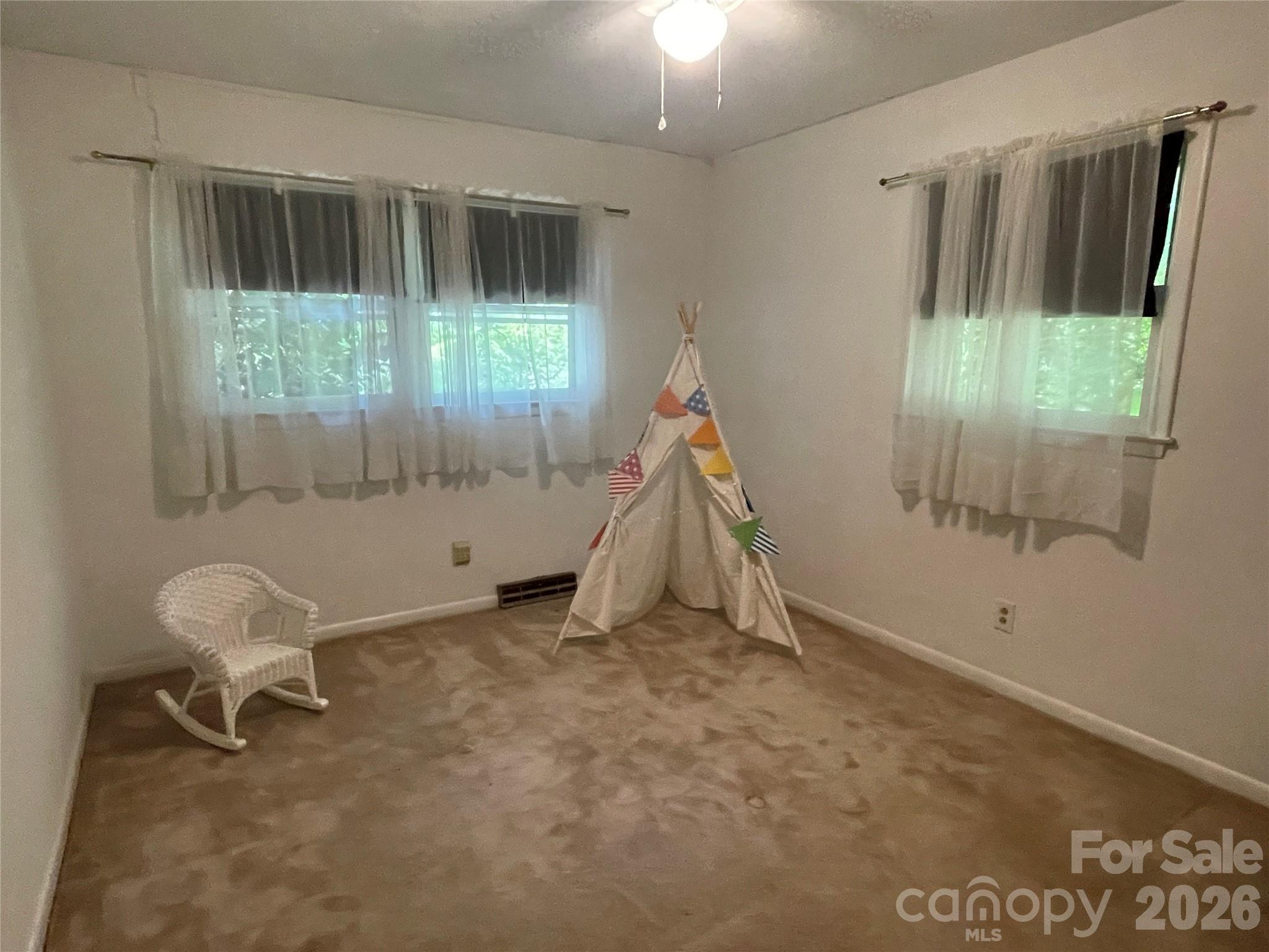 3209 Greenwood Park Circle Property Photo 19
