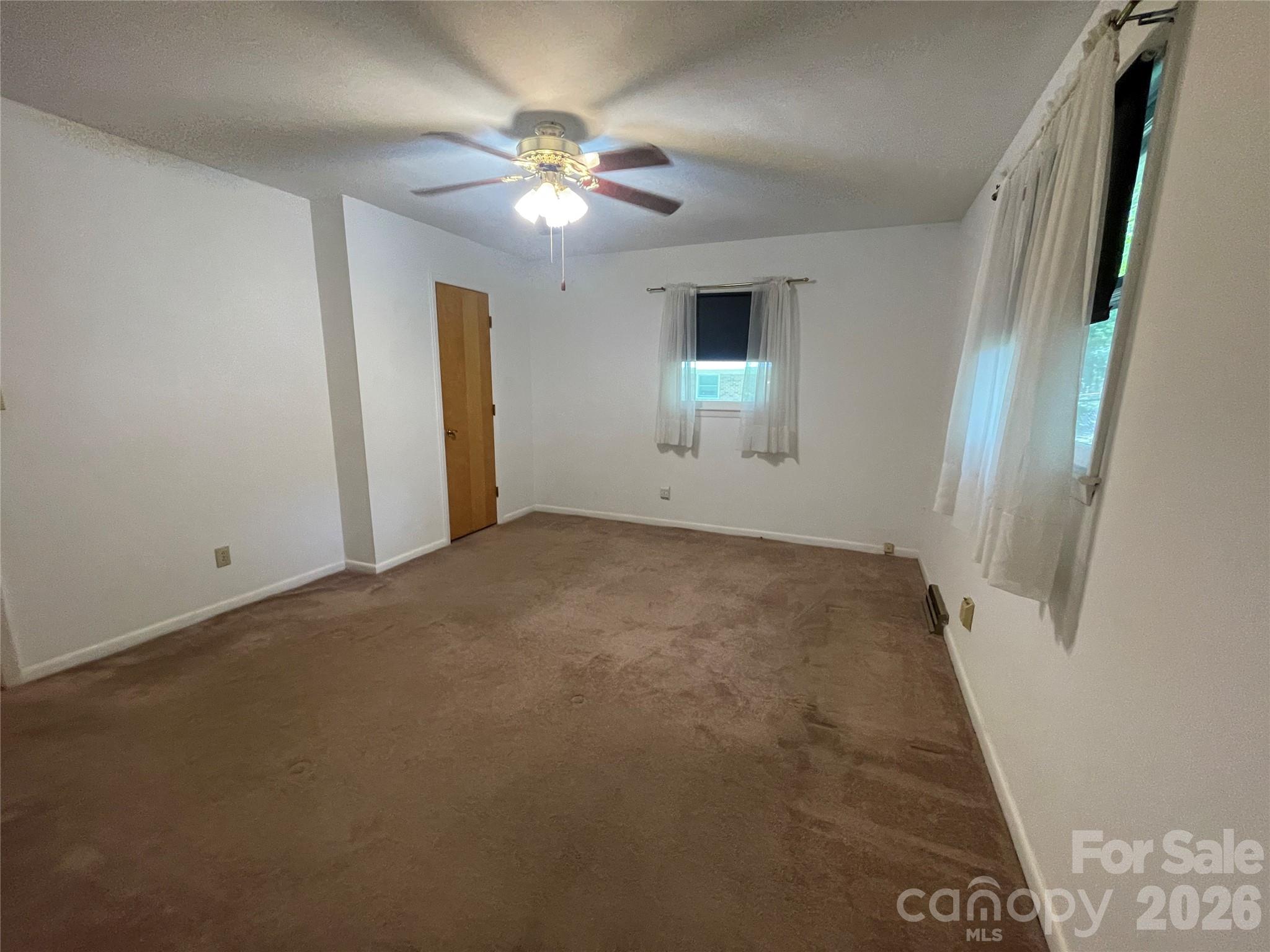3209 Greenwood Park Circle Property Photo 23