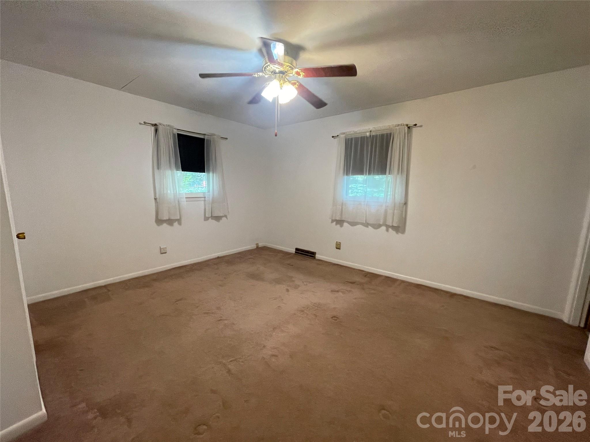 3209 Greenwood Park Circle Property Photo 24
