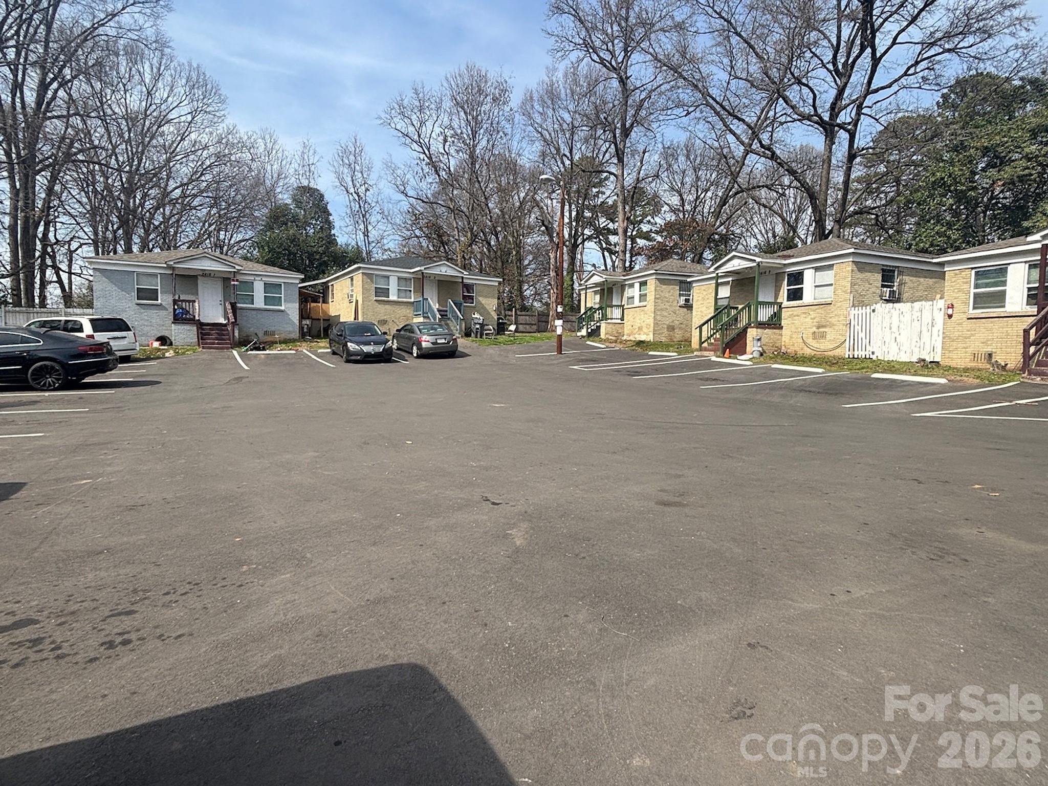 2416 Julia Avenue Property Photo 10