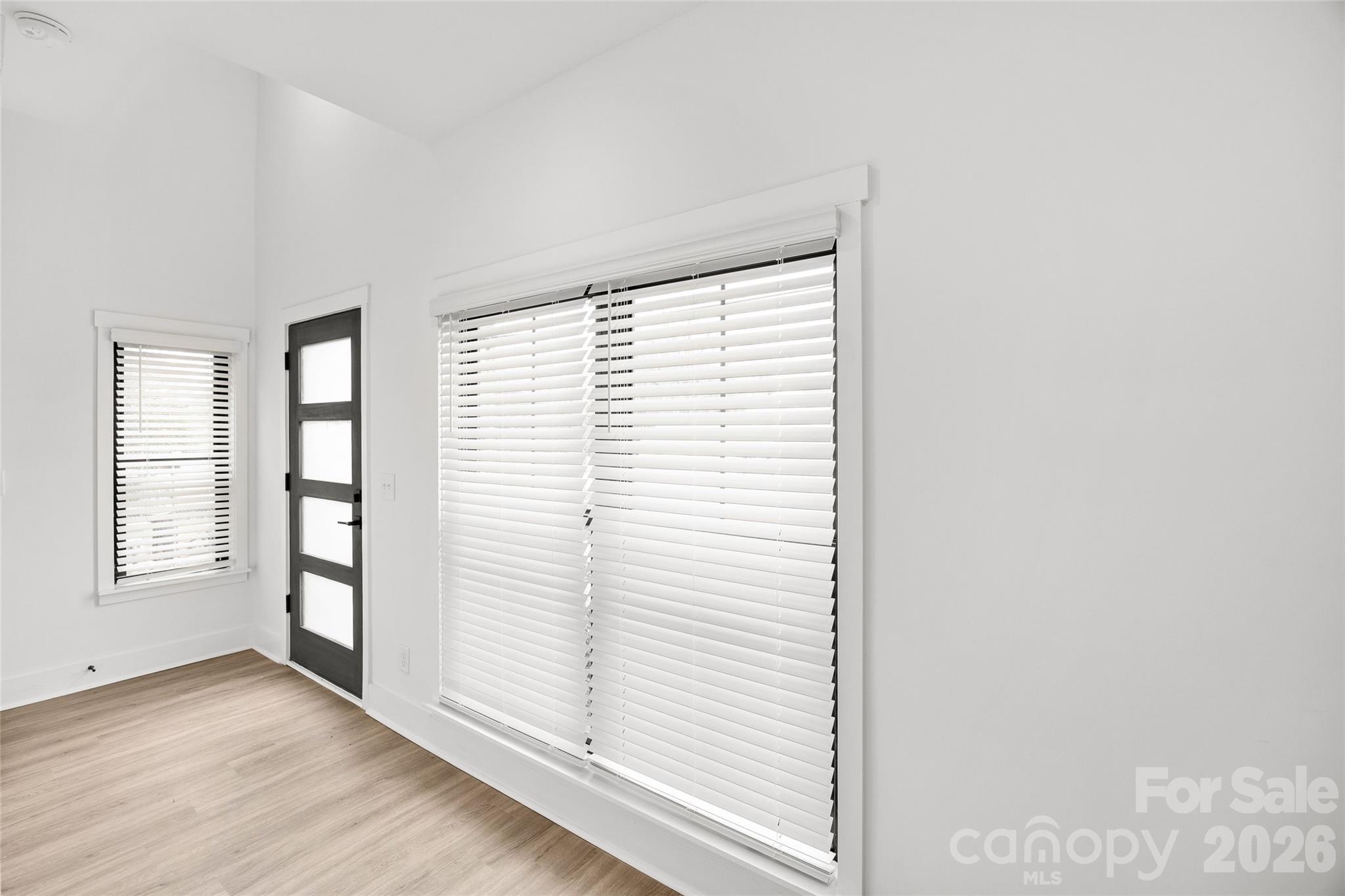 4039 S Tryon Street Property Photo 6