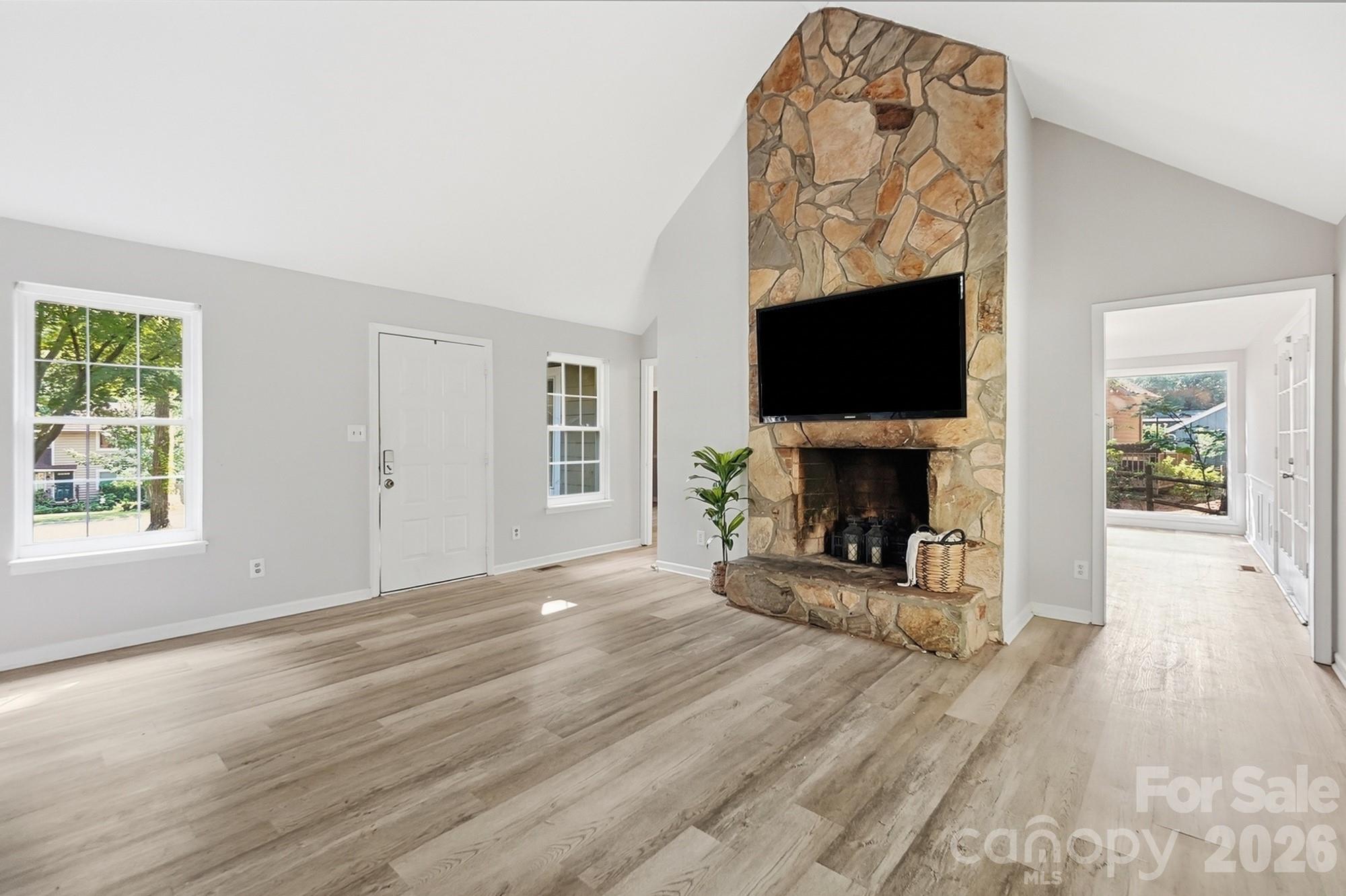 8315 Park Vista Circle Property Photo 9