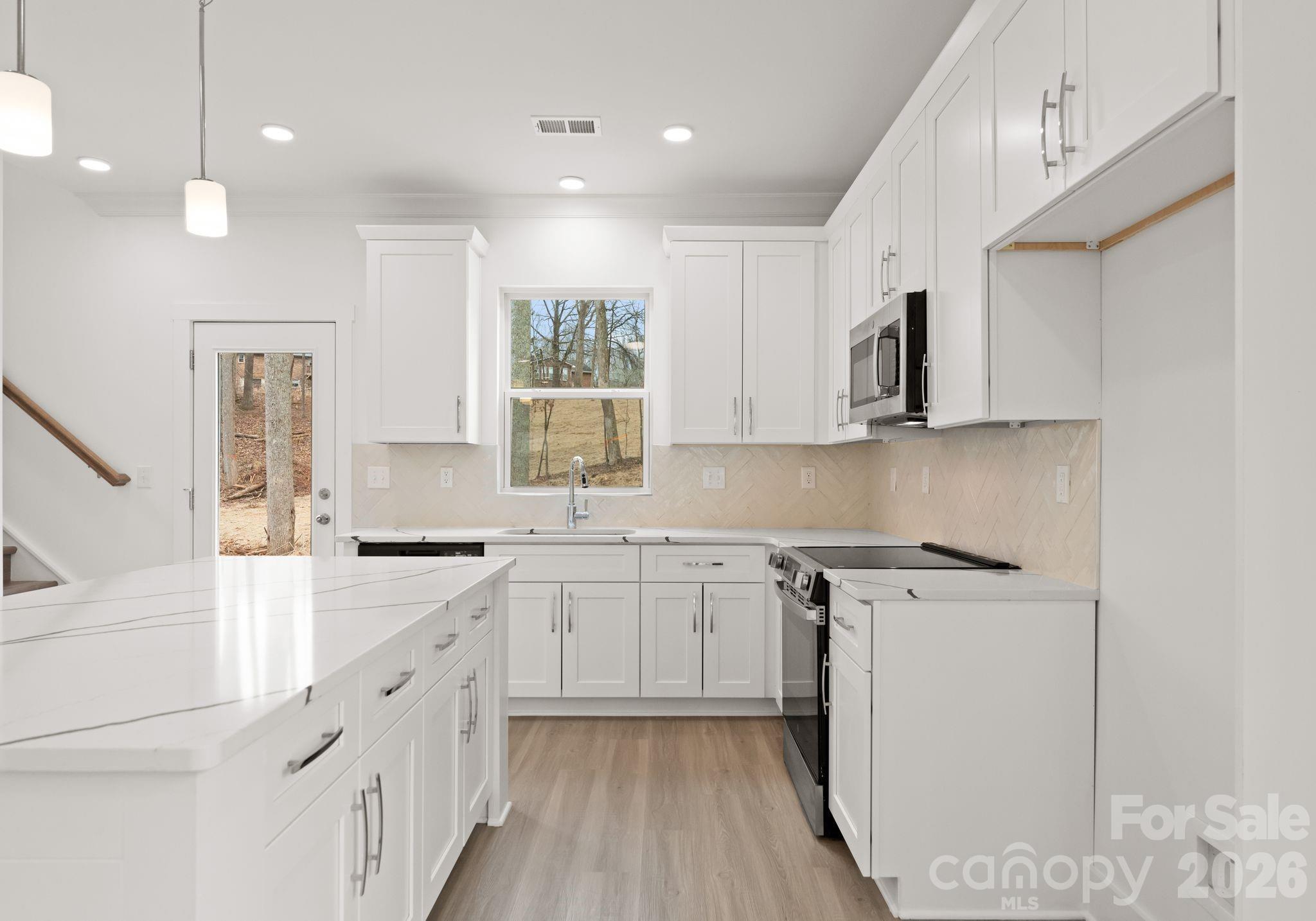 1906 Rucker Road Property Photo 7