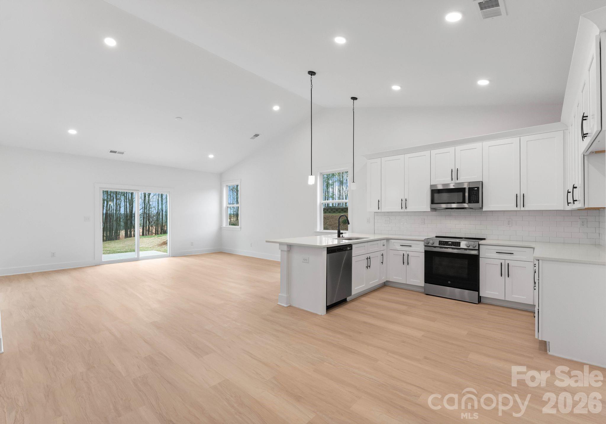 220 Nancy Drive Property Photo 3